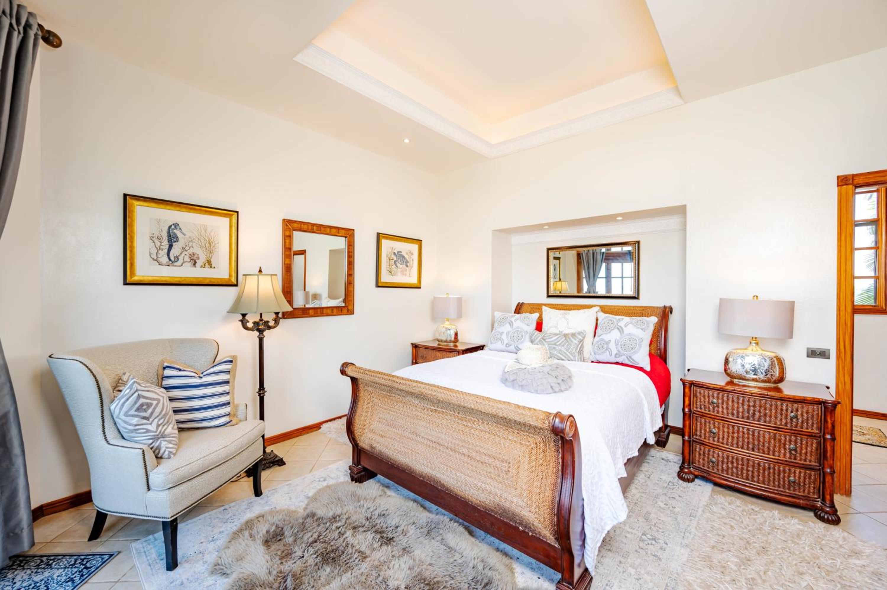 Casa Cole Top-of-the-World Villa w Pool Views
