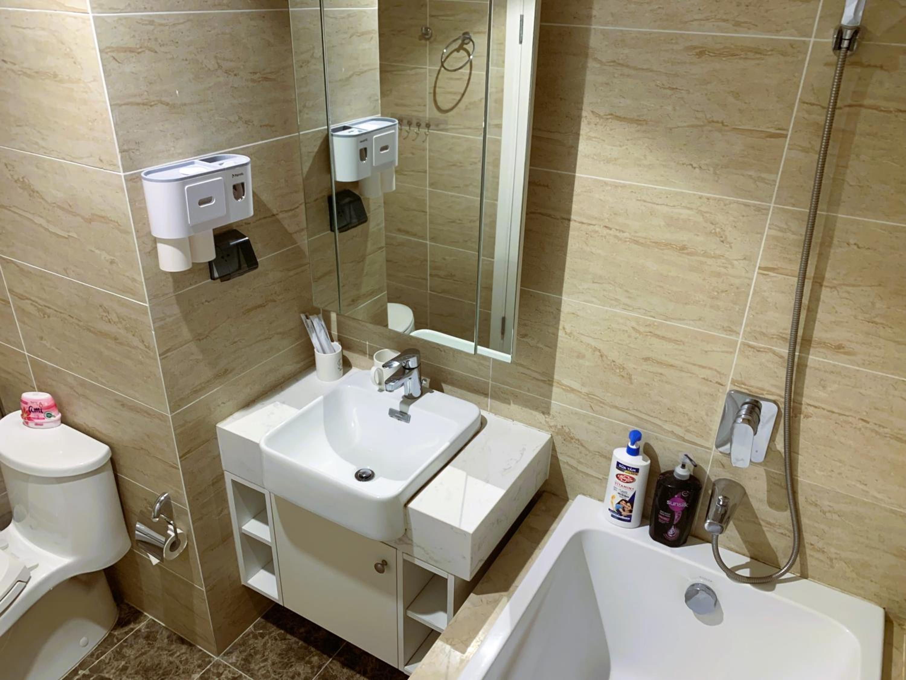 Sunny - D'capitale Tranquil Suites
