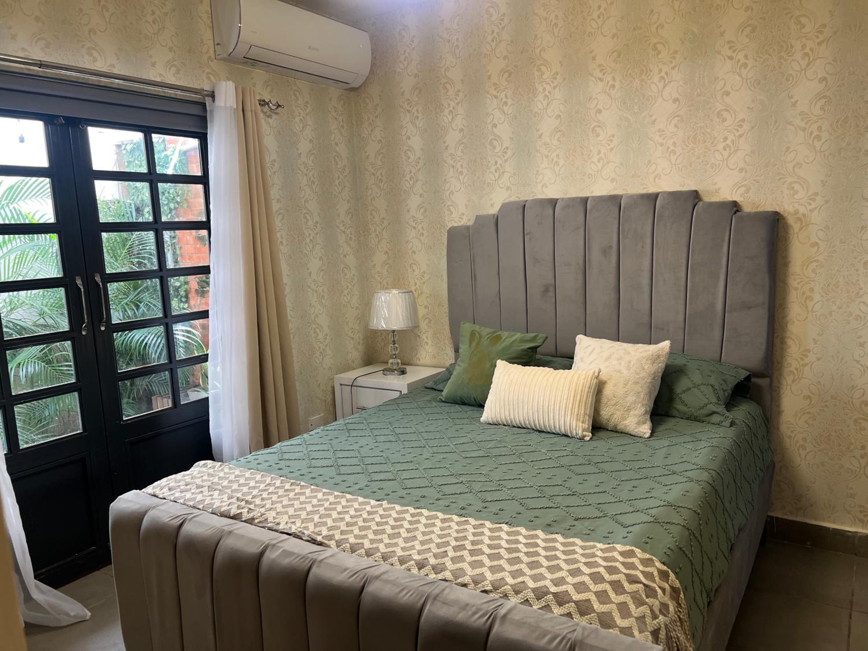 Colonial leyton apartment