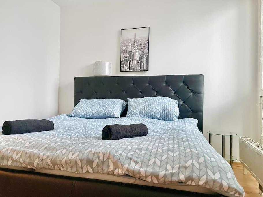 90 m2 Maisonette with Free Parking