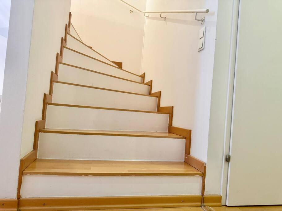 90 m2 Maisonette with Free Parking