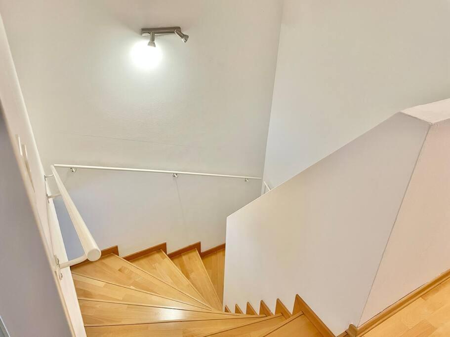 90 m2 Maisonette with Free Parking
