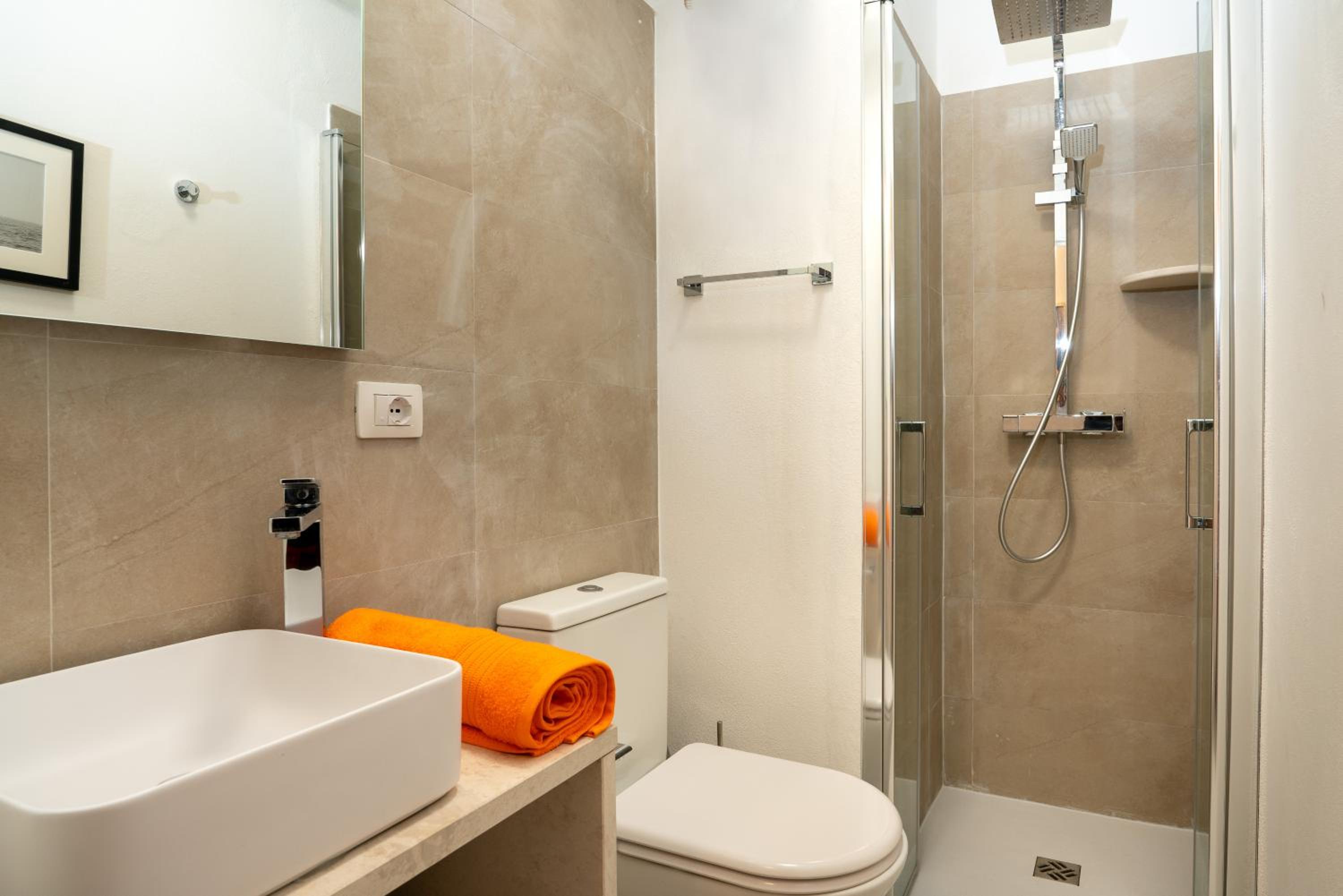 Ortigia Courtyard Apartment by Ortigia Apartments