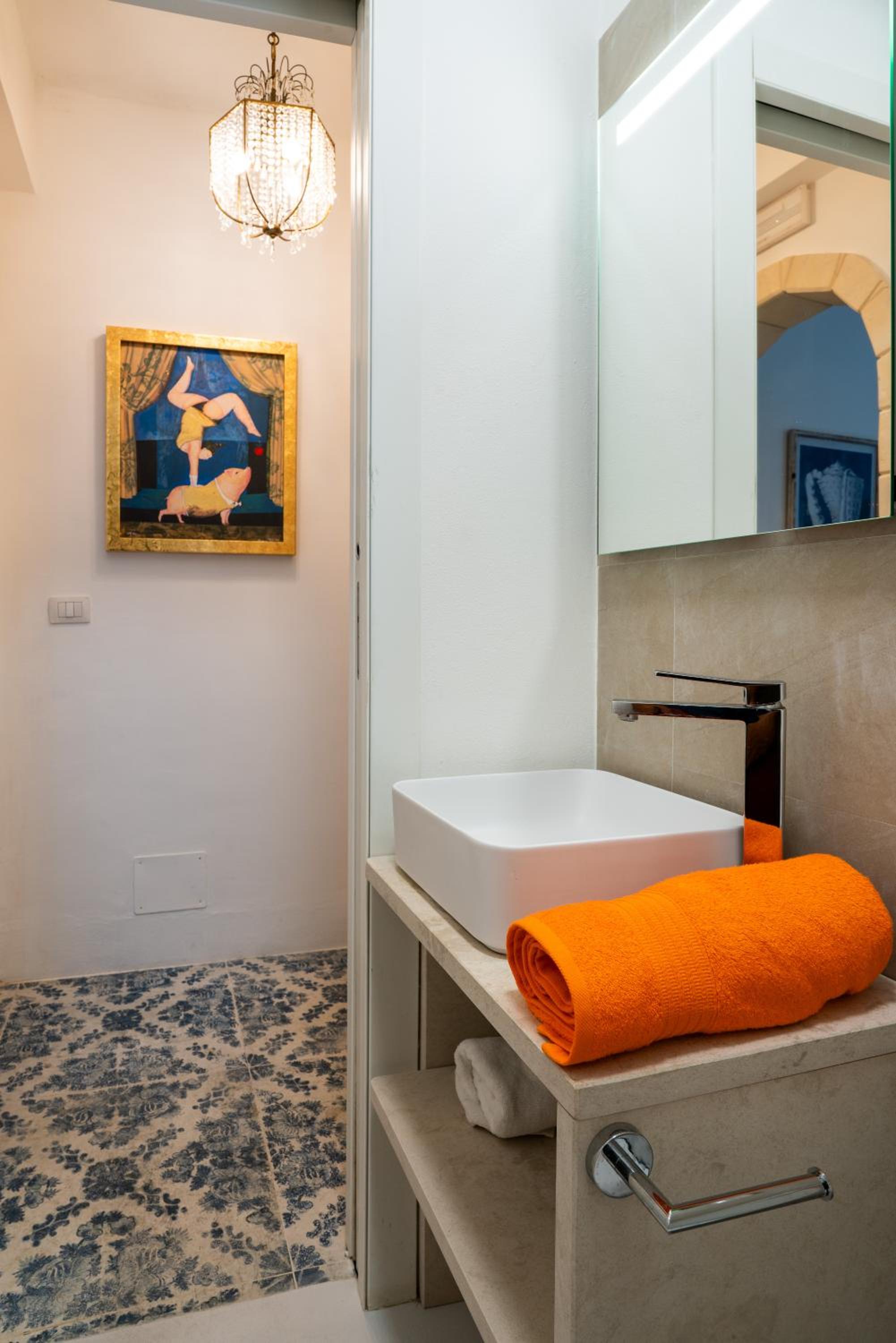 Ortigia Courtyard Apartment by Ortigia Apartments