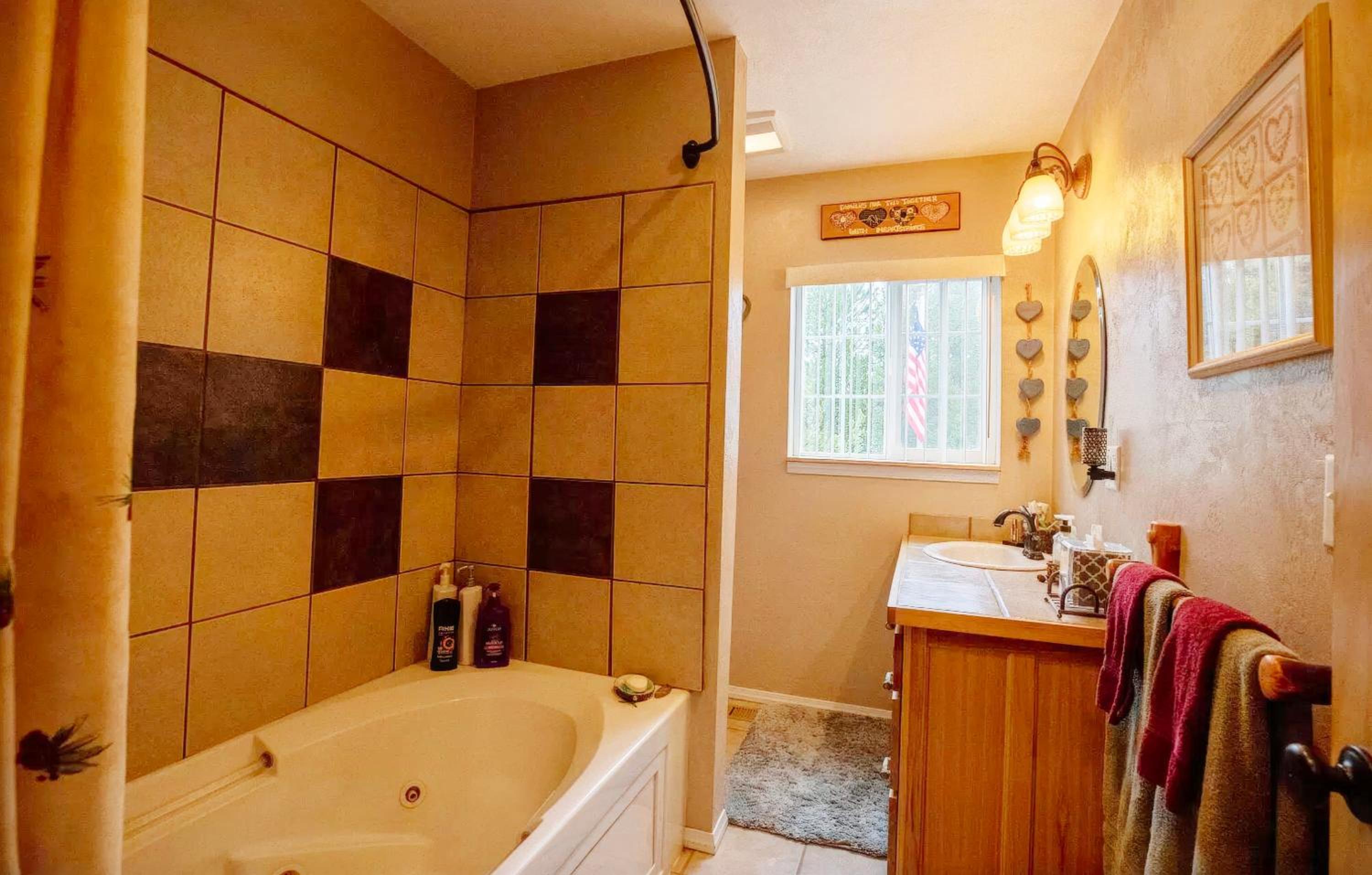 Large 3BR Retreat w Deck Views & Outdoor Adventure Access view 5