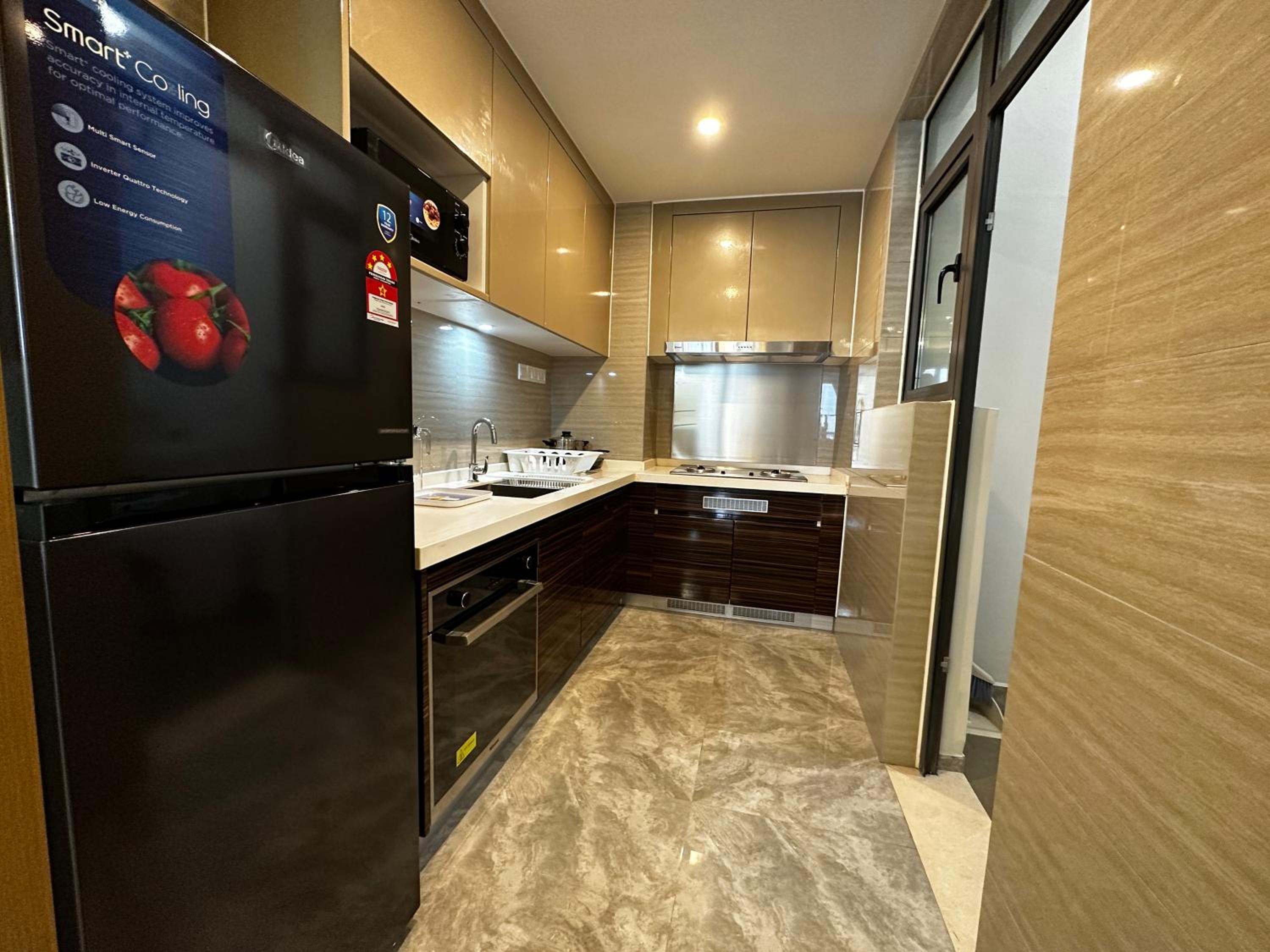 R&F Princess Cove by StayHere - 3BR with balcony