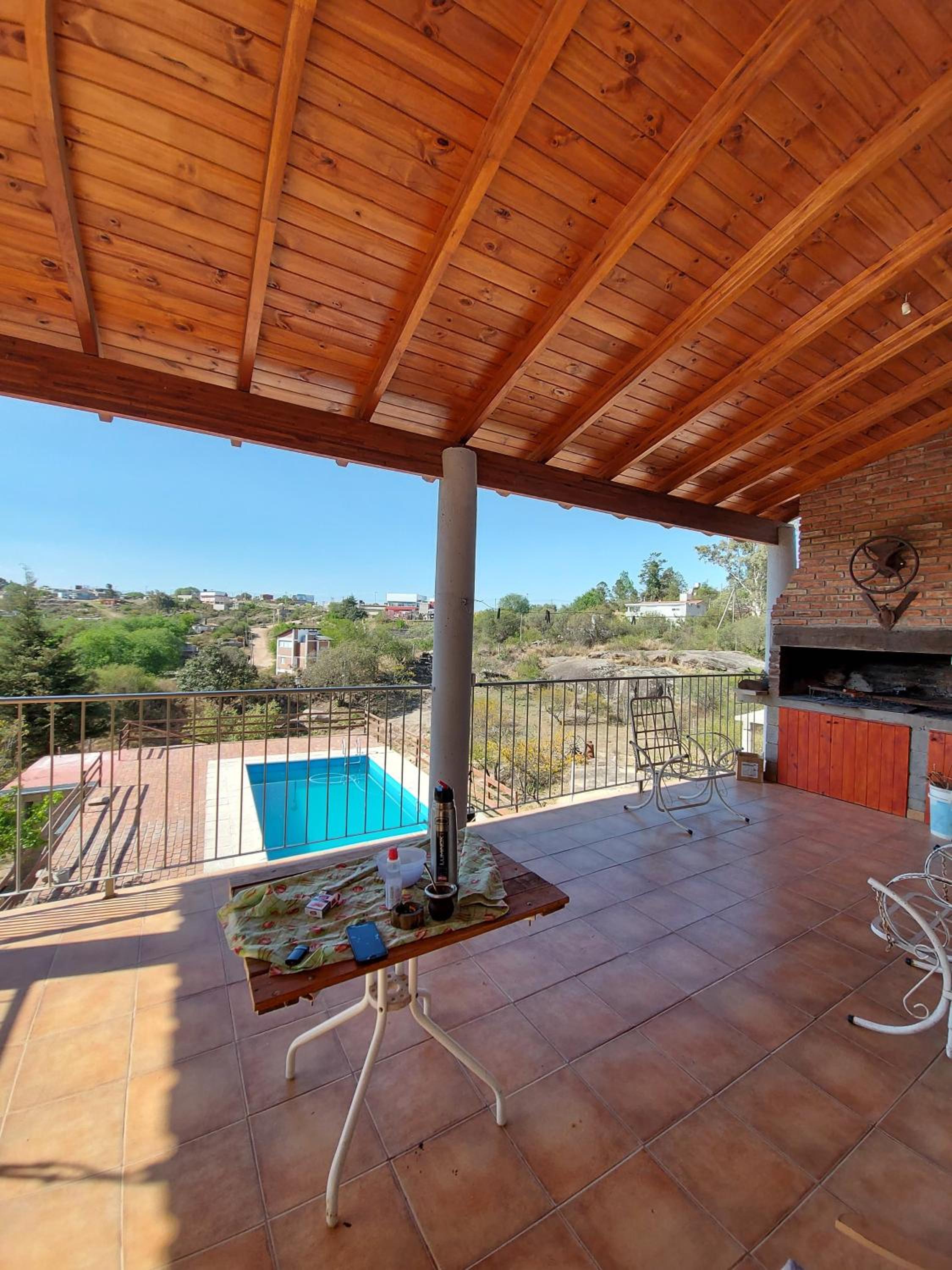 Hermosa casa con pileta en estancia vieja carlos paz
