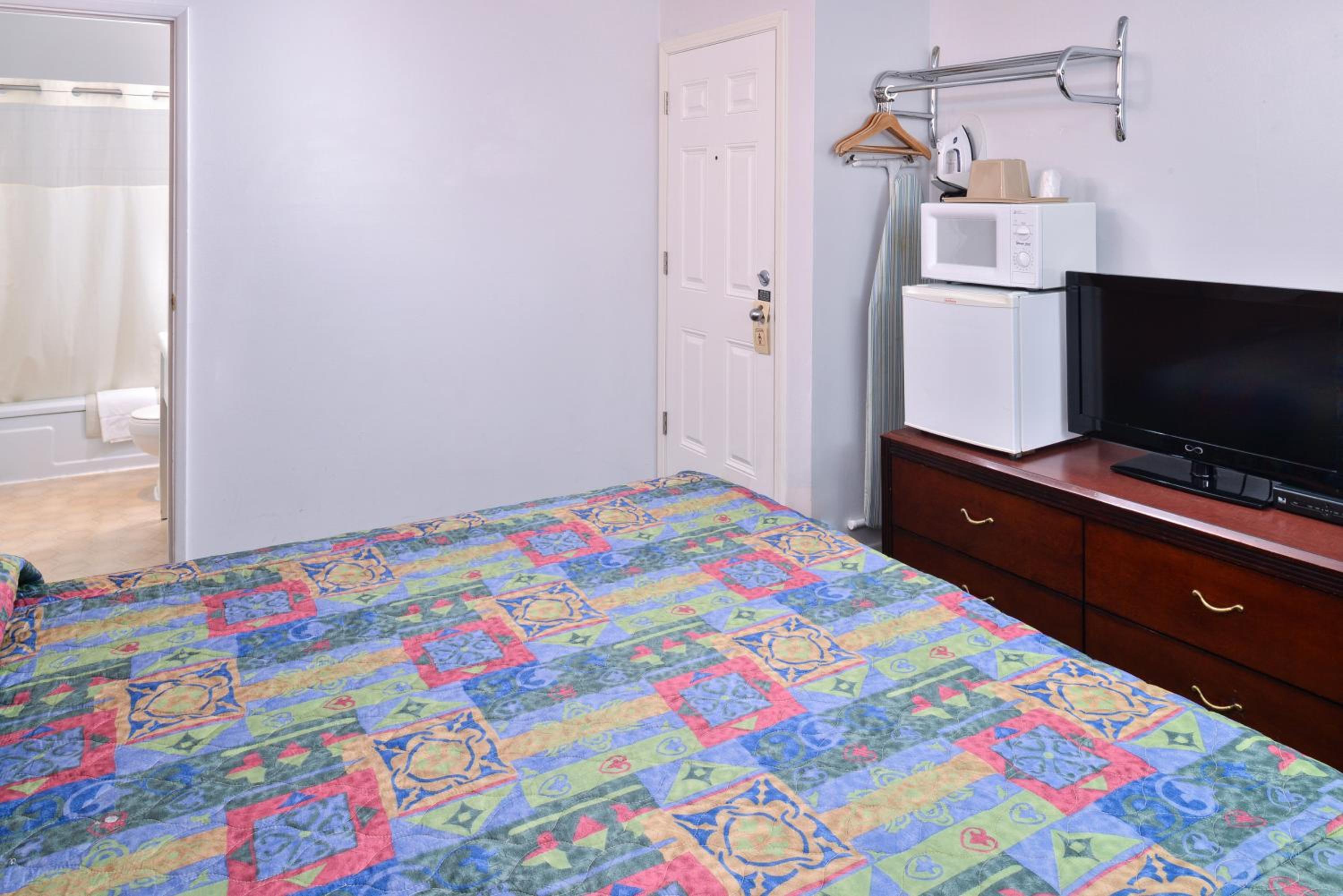 Klamath Falls Vacations - Maverick Motel - Modern Renovated Motel - Property Image 32