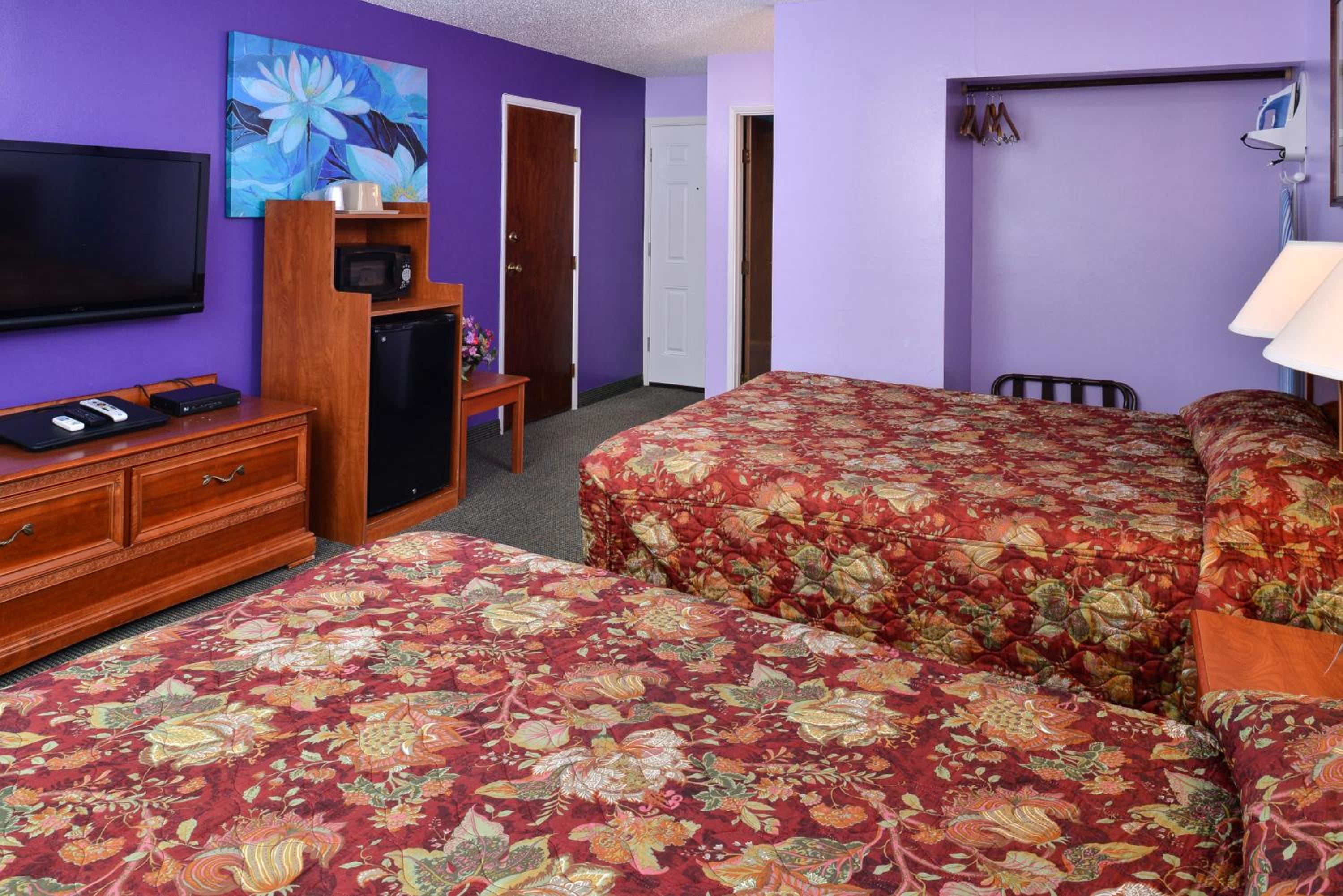 Klamath Falls Vacations - Maverick Motel - Modern Renovated Motel - Property Image 8