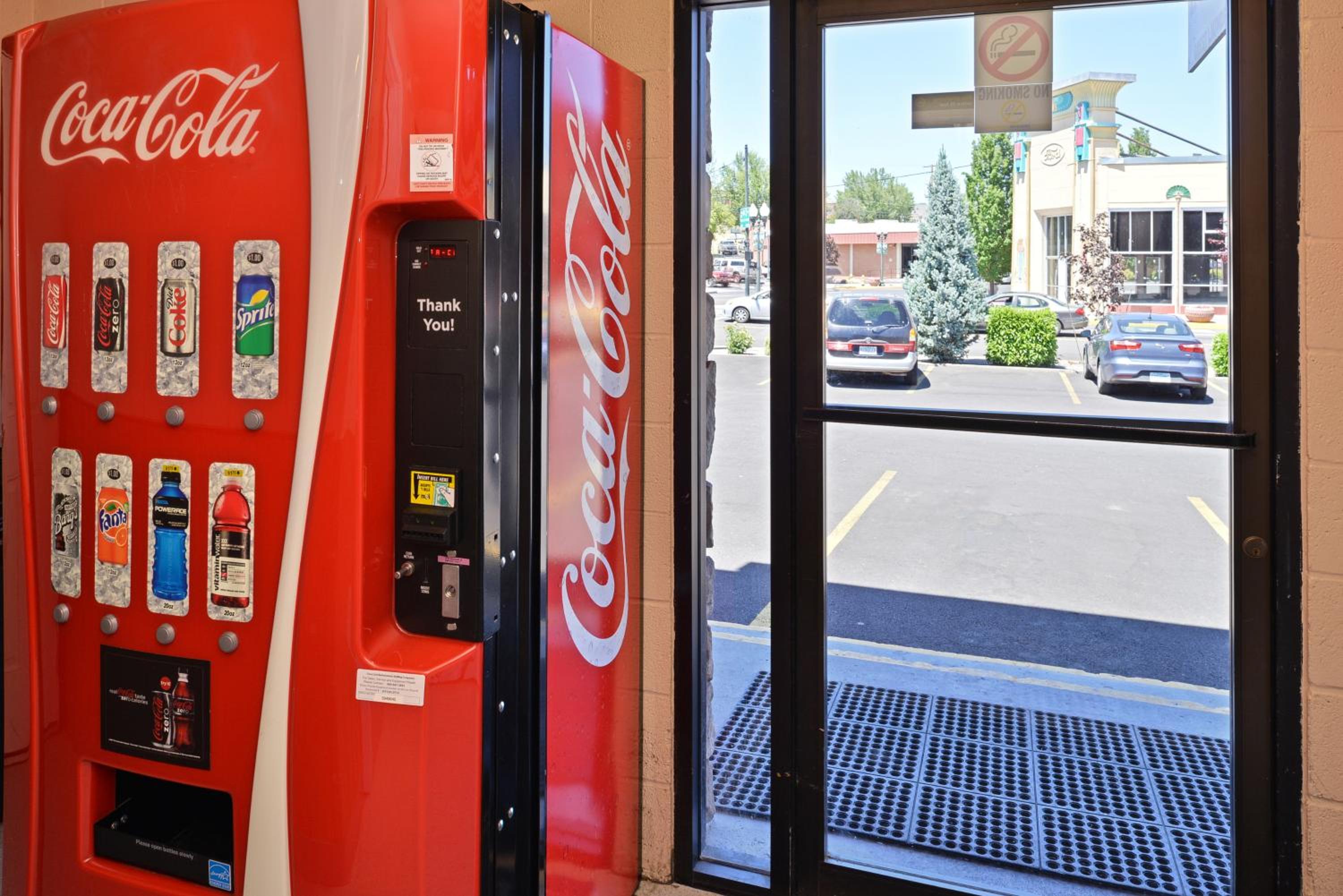 Klamath Falls Vacations - Maverick Motel - Modern Renovated Motel - Property Image 25