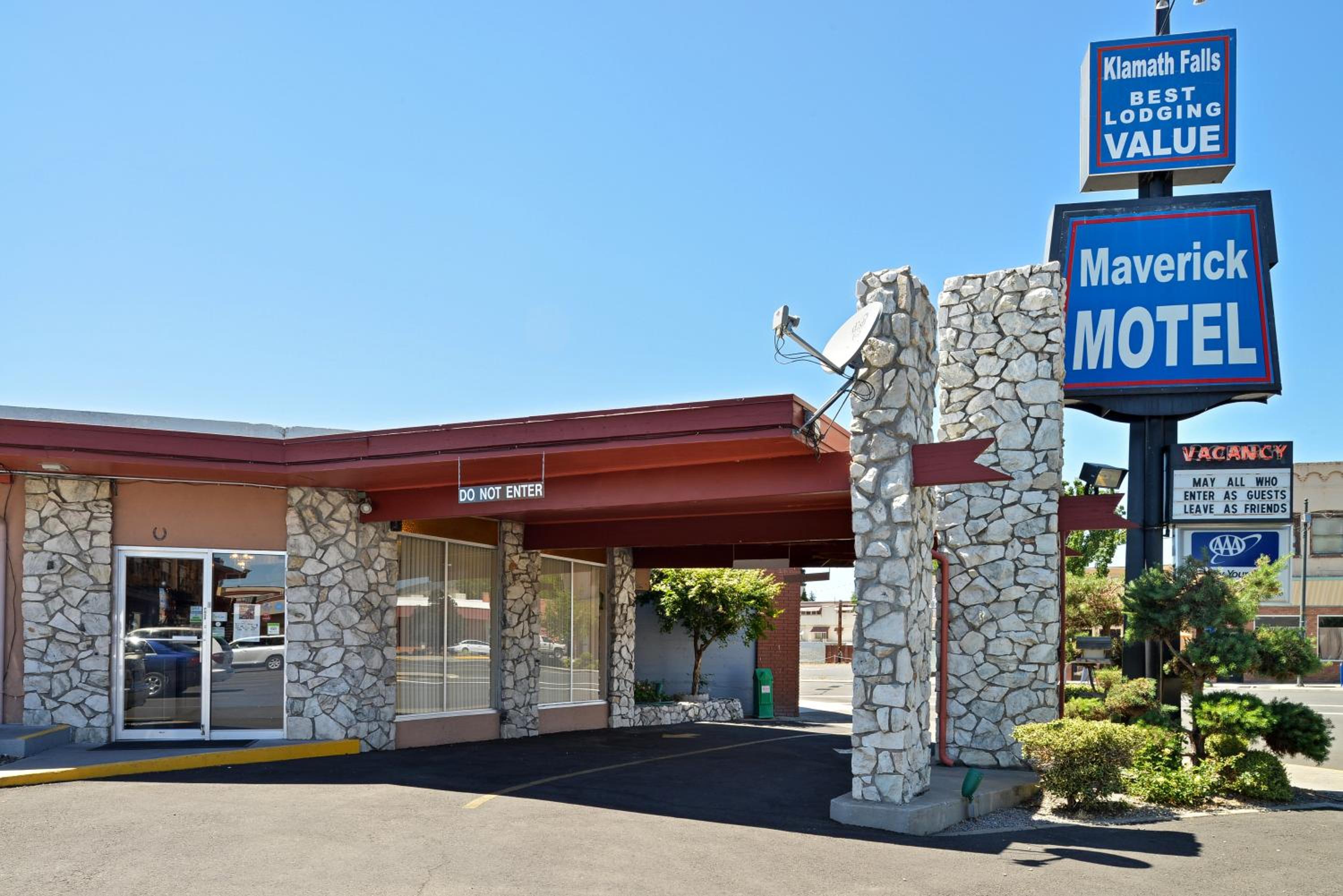 Klamath Falls Vacations - Maverick Motel - Modern Renovated Motel - Property Image 46