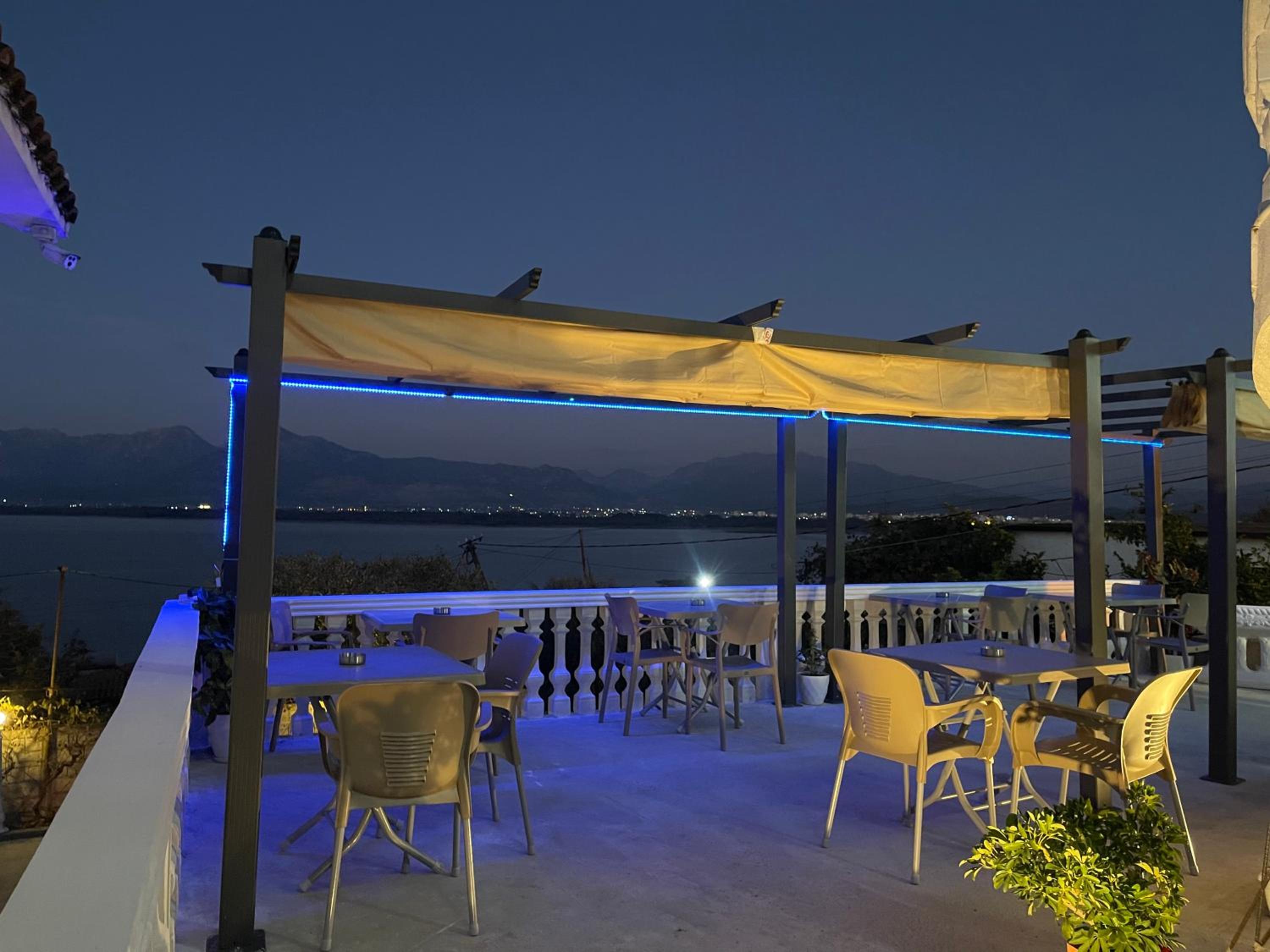 four generation hotel