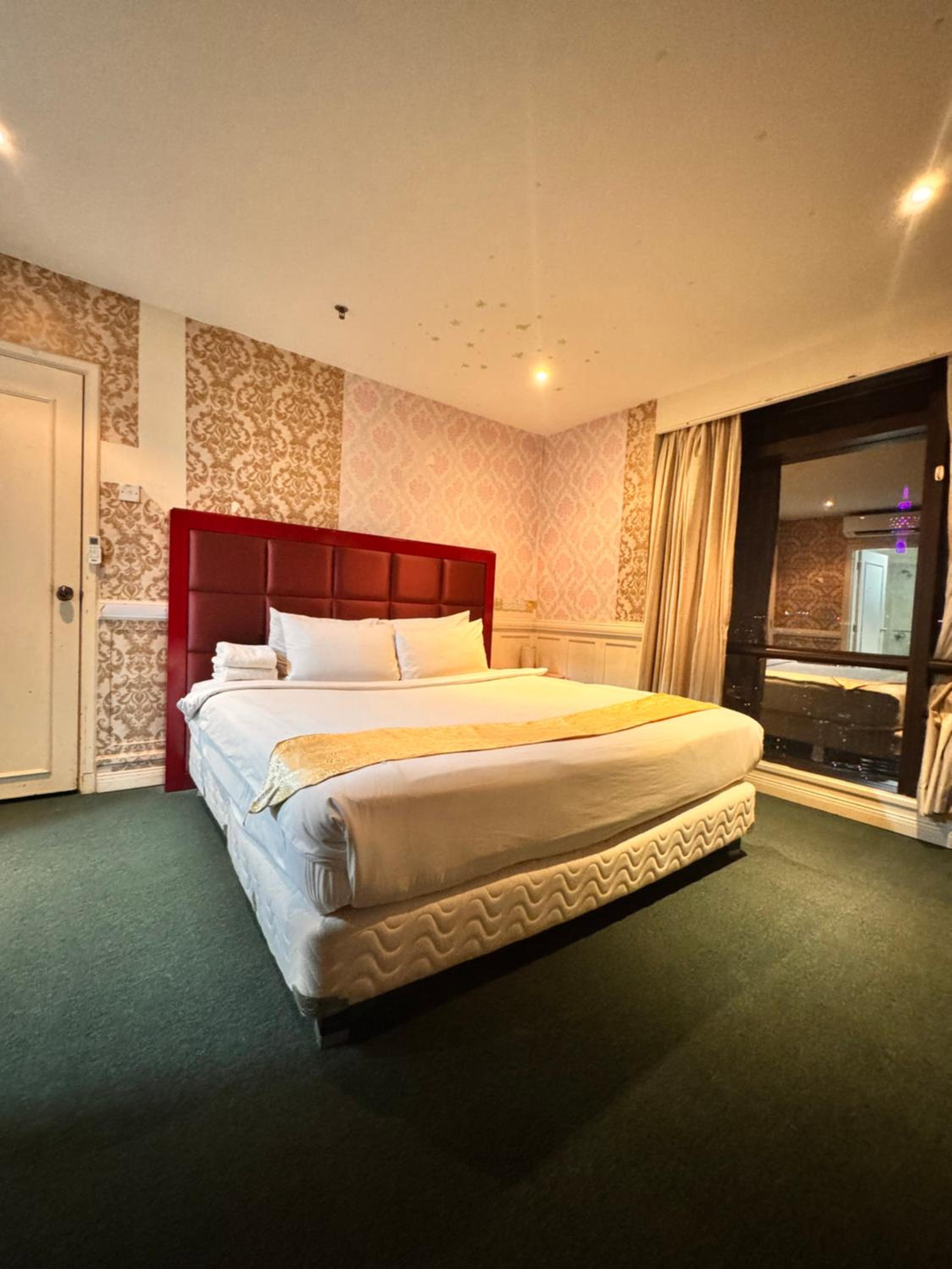 Regal Service Suite at Times Square, Kuala Lumpur