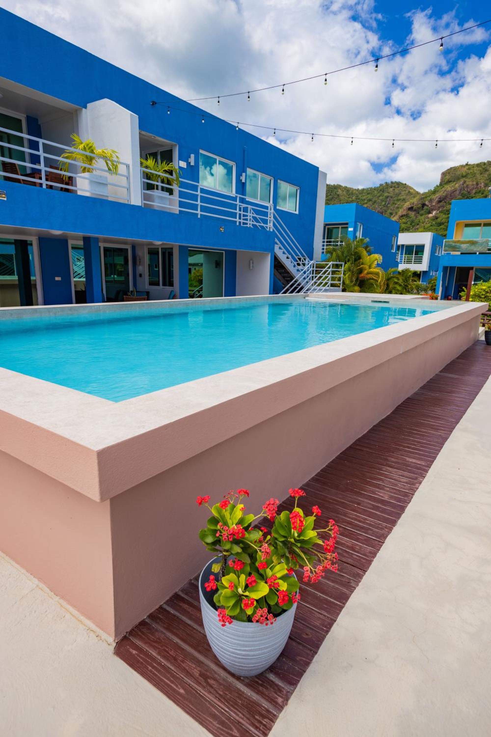 Harbour Island Residences