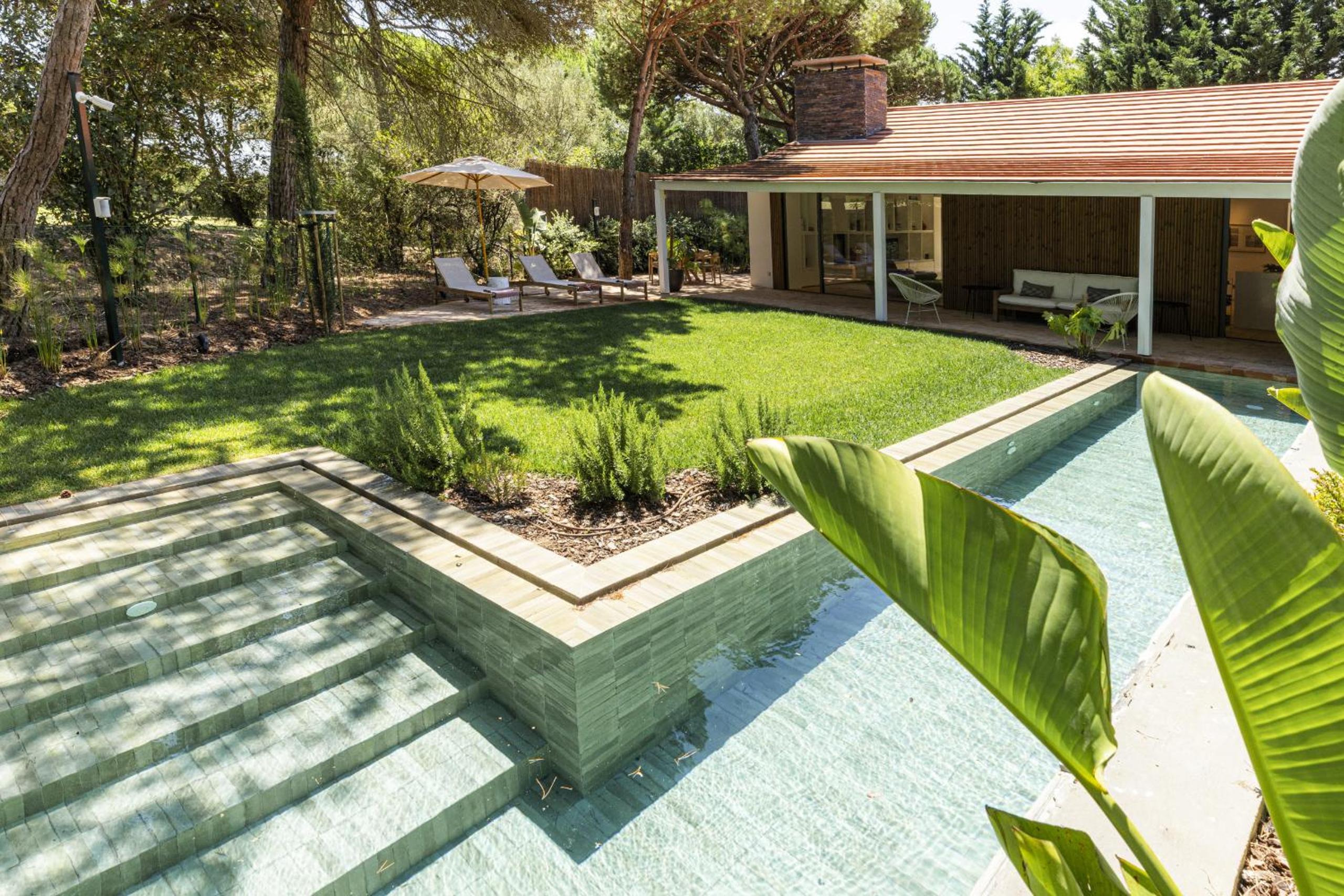Havenwood Villa by Cadenzalux