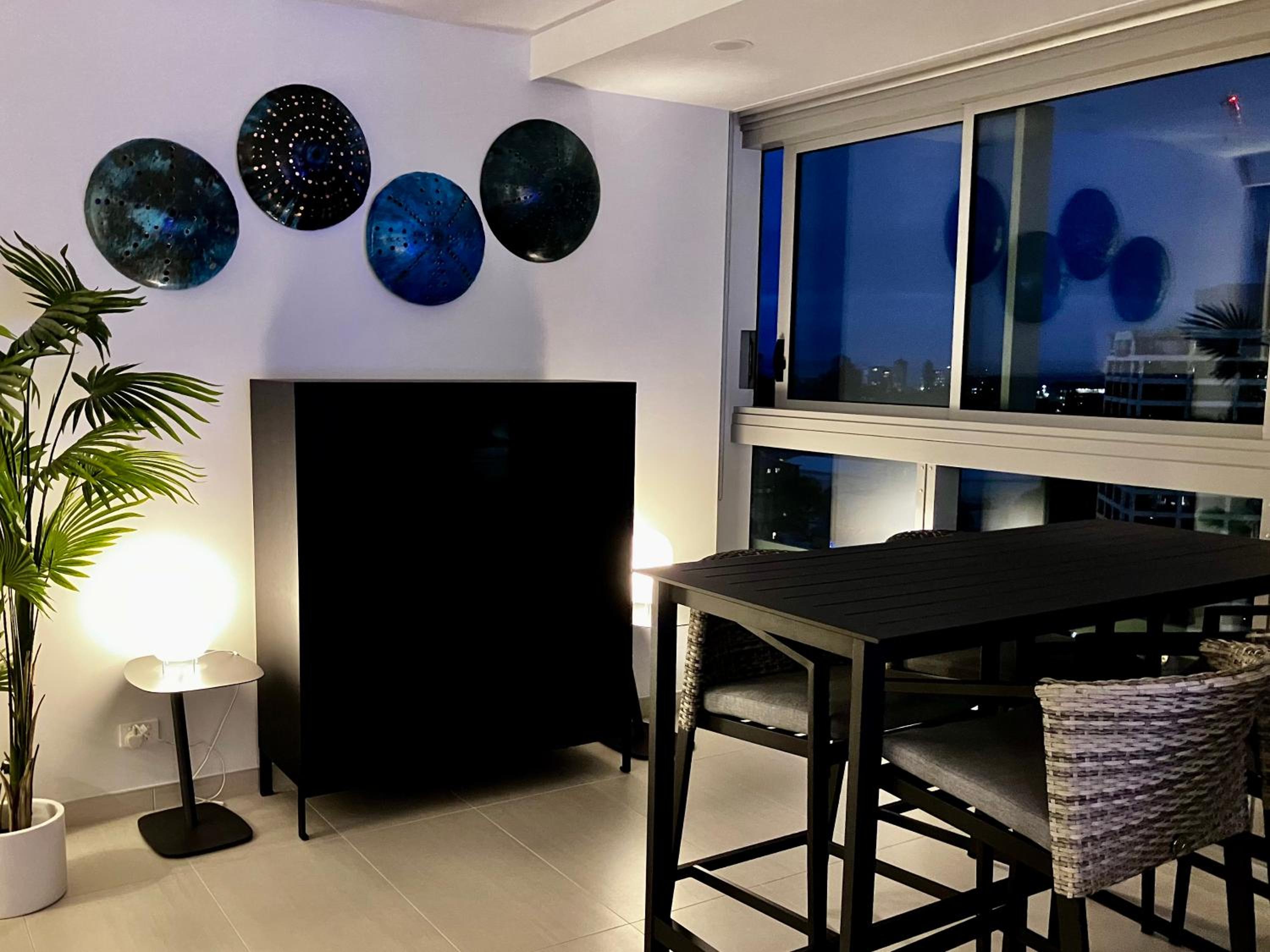 New Condo, central Auckland, 3BR, pool, gym, parking view 3