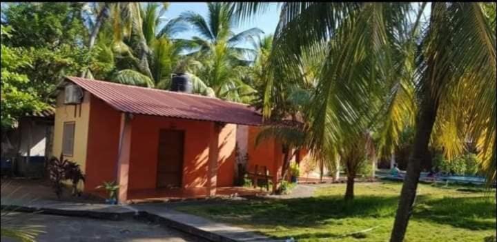 Rancho Familiar Santiago - Barra de Santiago view 3