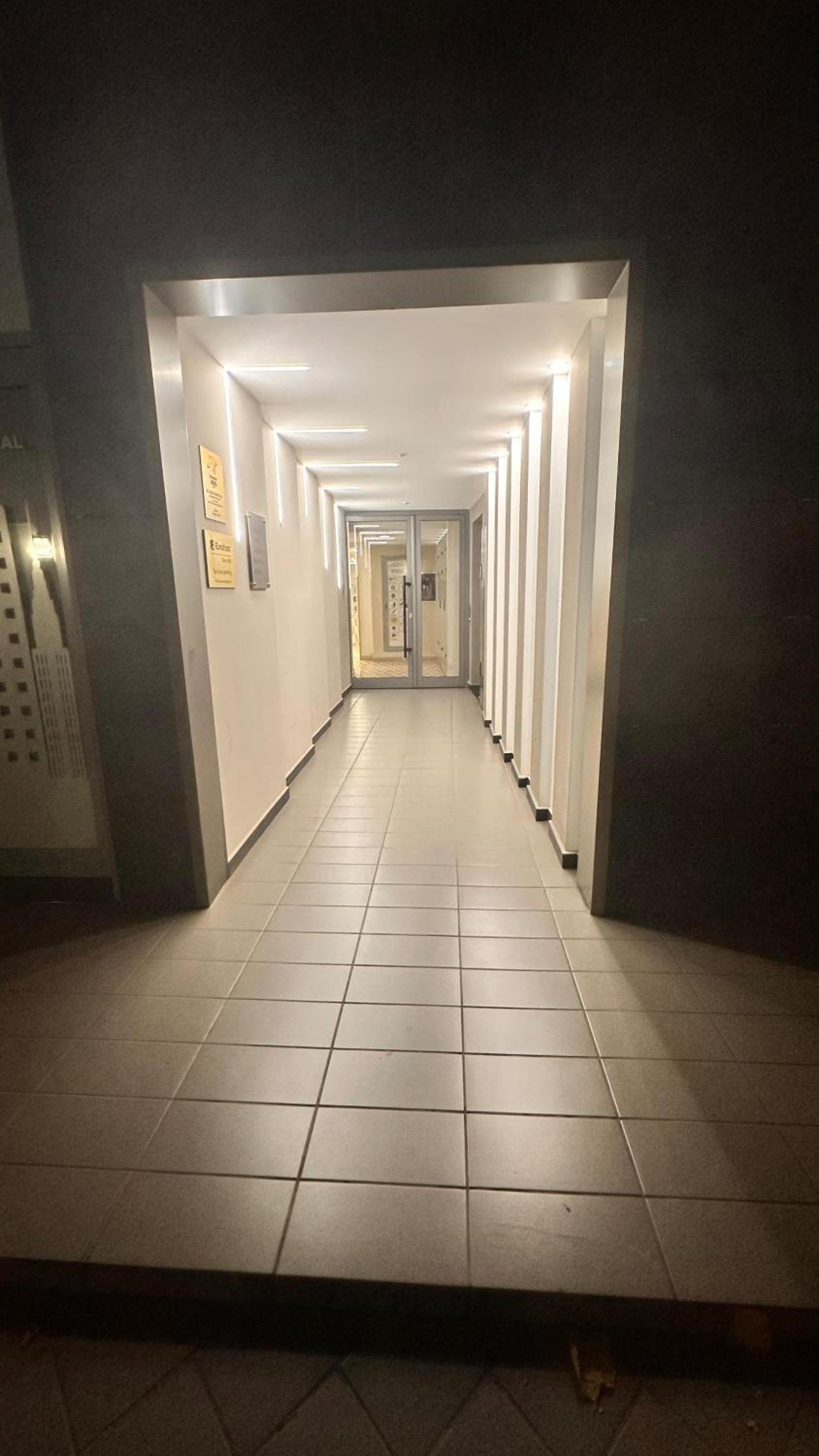 PIN Apartments - 3 Min to Skanderbeg - Free Parking