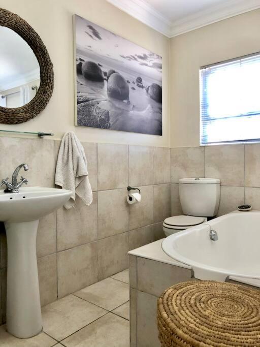 #SilverSands Coastal Retreat in Betty's Bay