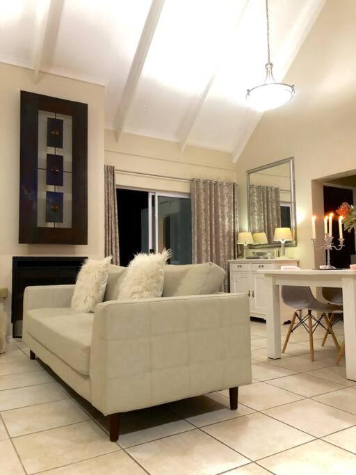 #SilverSands Coastal Retreat in Betty's Bay