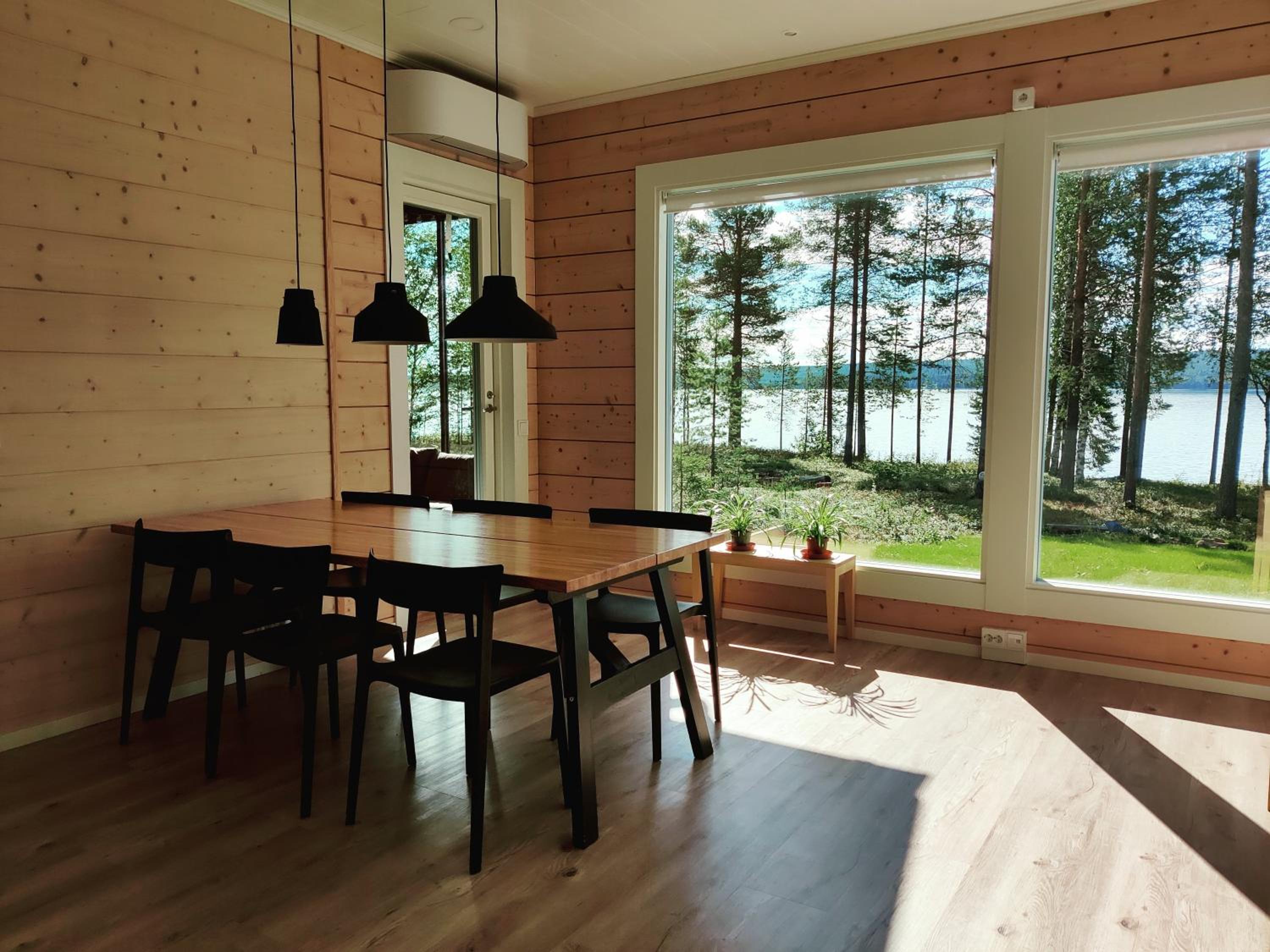 Lakeside Aurora Haven Modern 3BR Family Espace