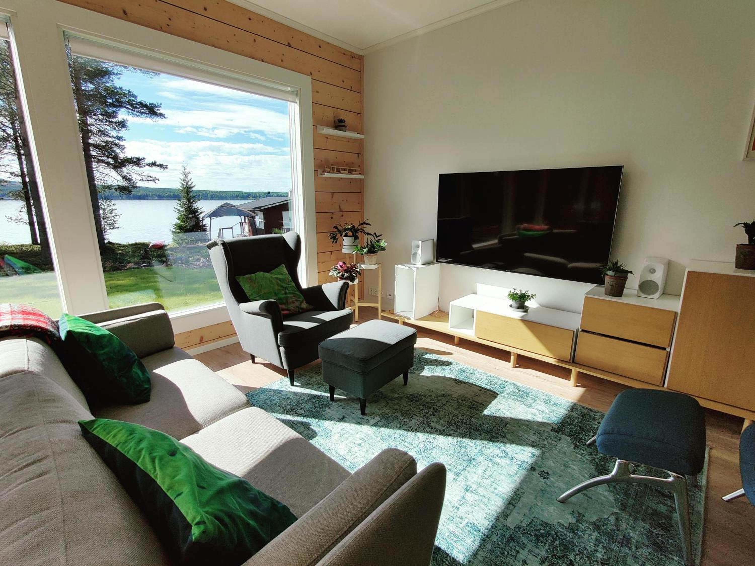 Lakeside Aurora Haven Modern 3BR Family Espace