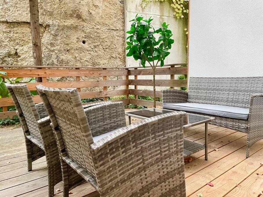 Premium Apartment with Terrace - Free Parking