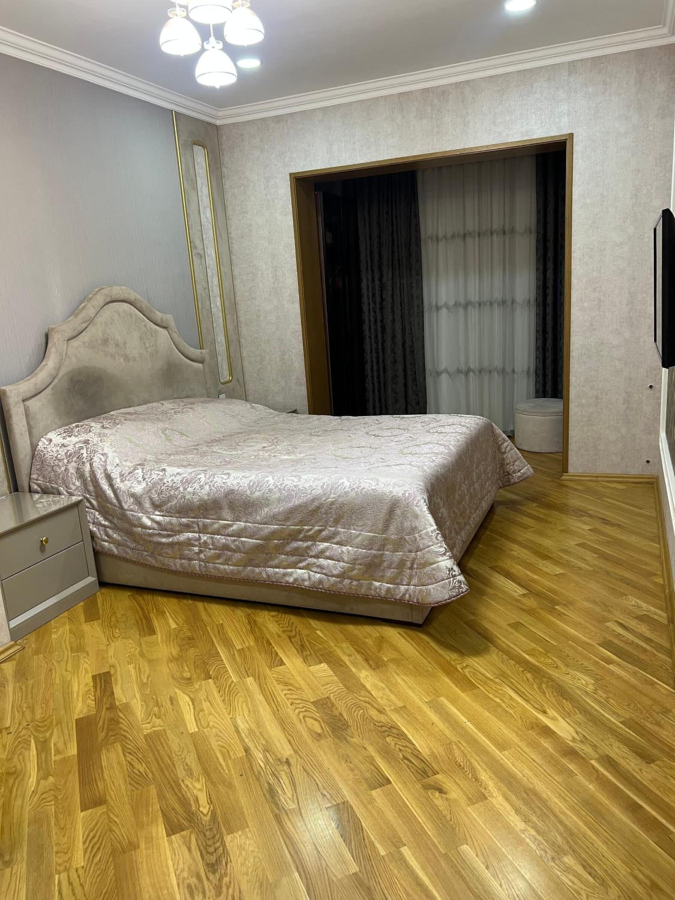 Apartament near Metro