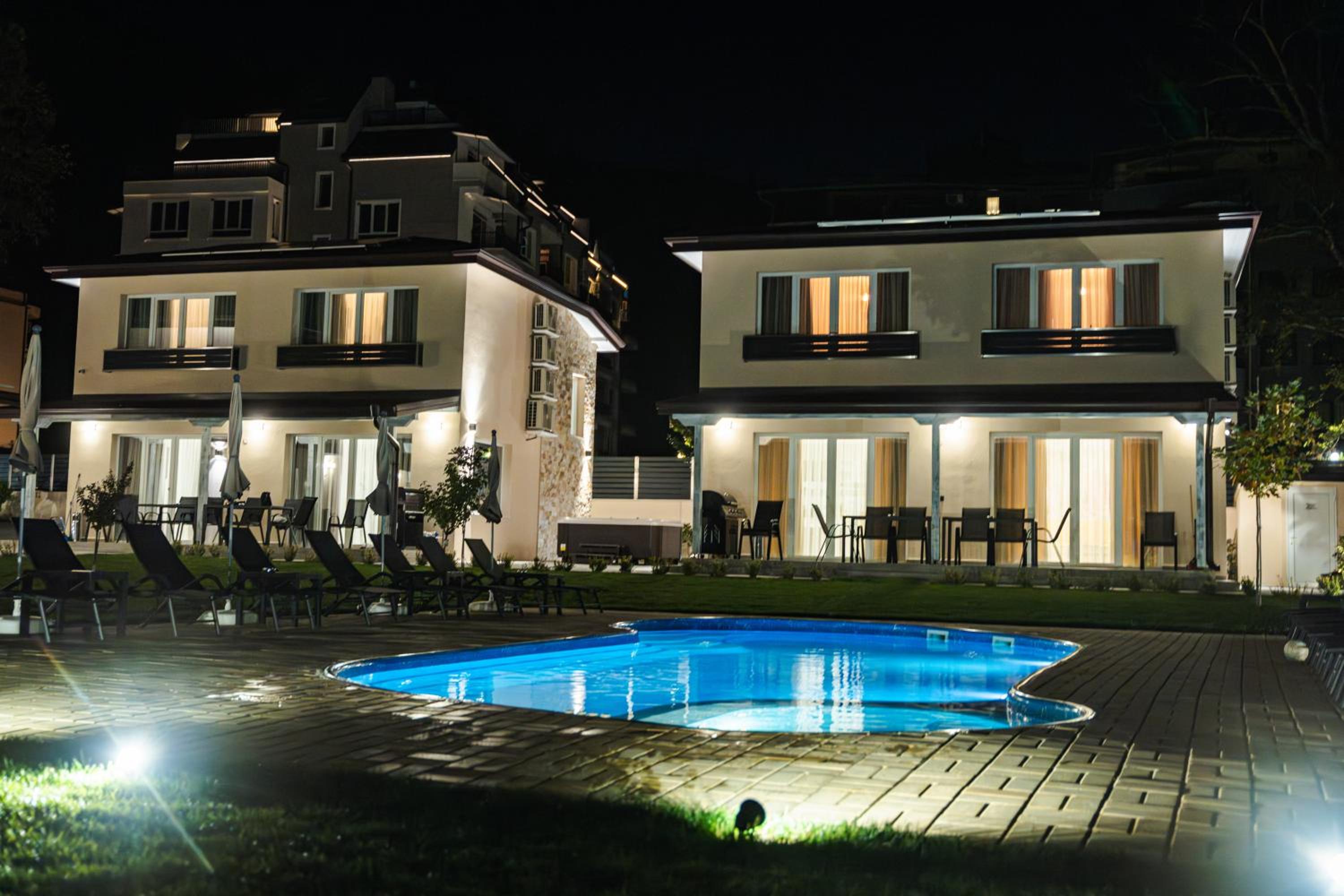 ENEVI Guest Houses-Къщи за гости Еневи