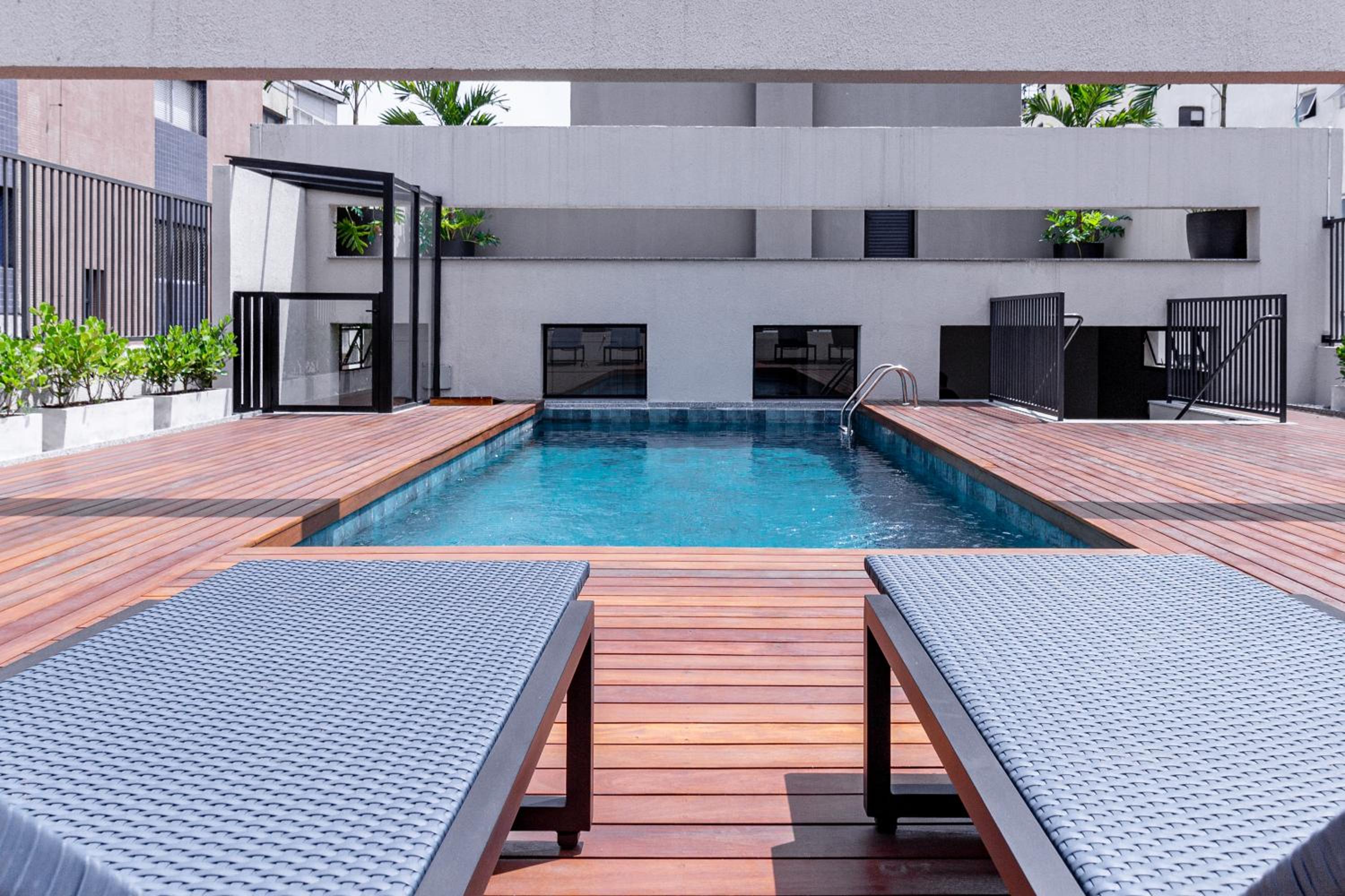 Xtay Vila Madalena - Stay close to everything with an outdoor pool and access to the best coworking spaces in Vila Madalena