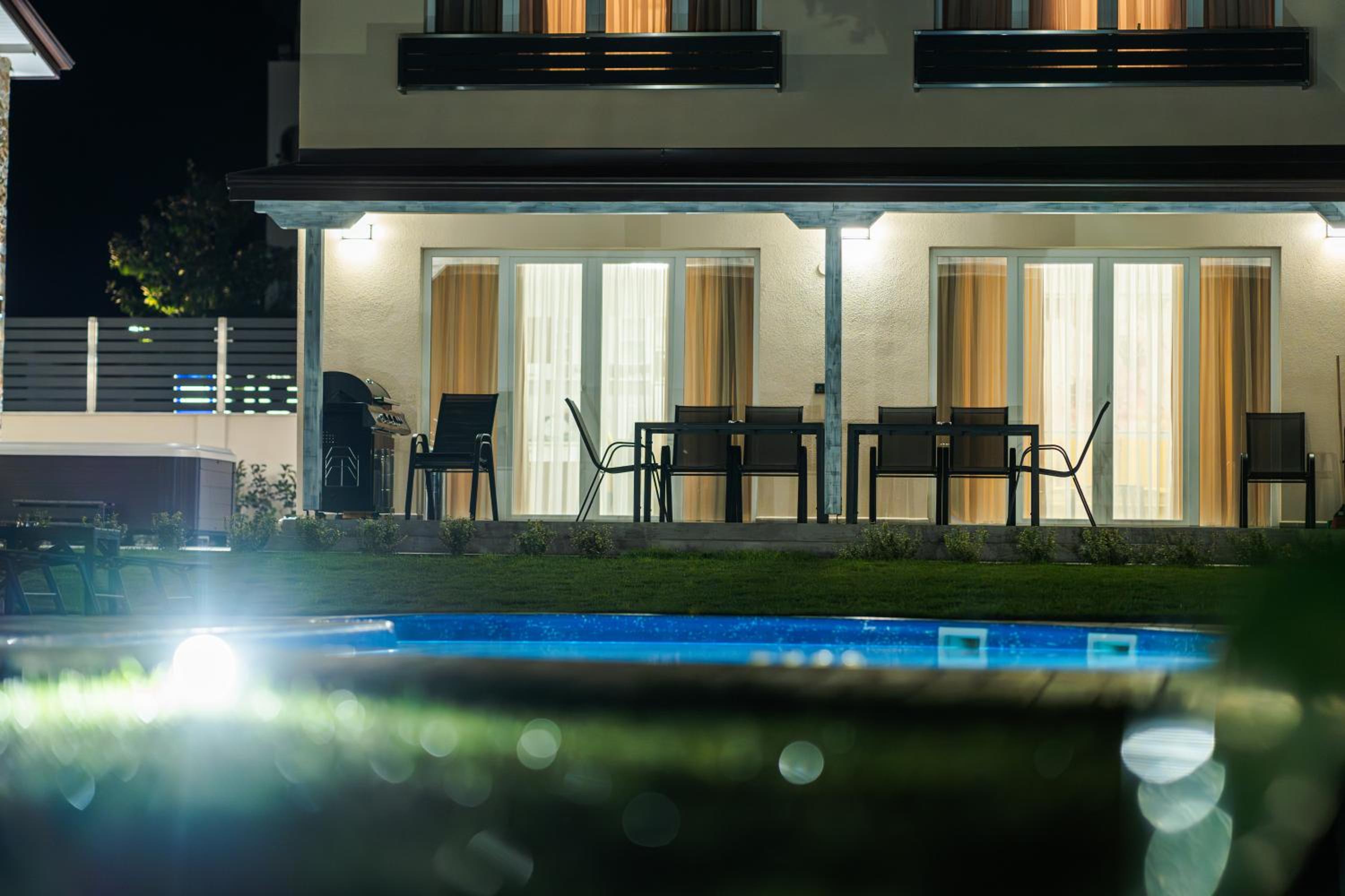 ENEVI Guest Houses-Къщи за гости Еневи