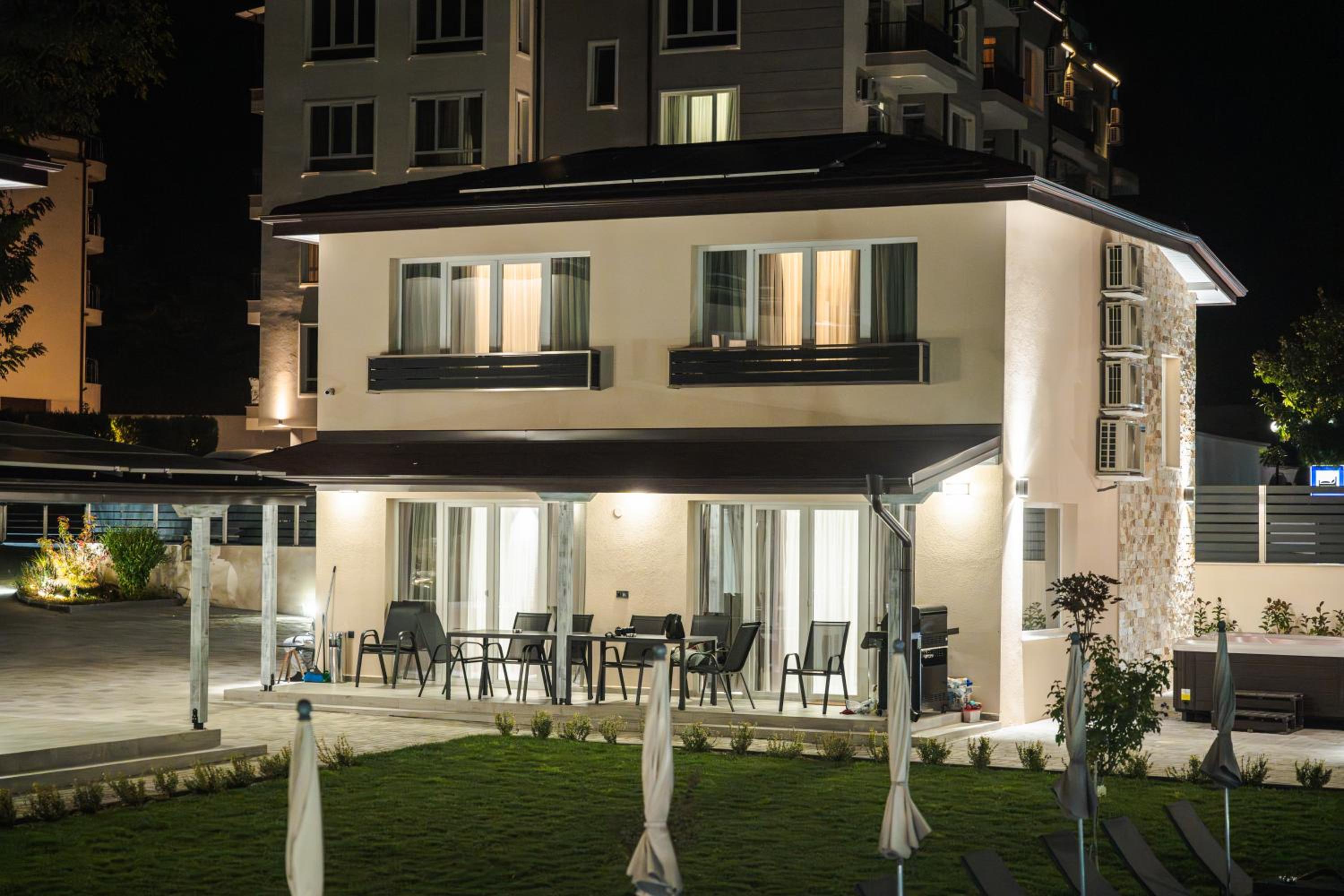ENEVI Guest Houses-Къщи за гости Еневи