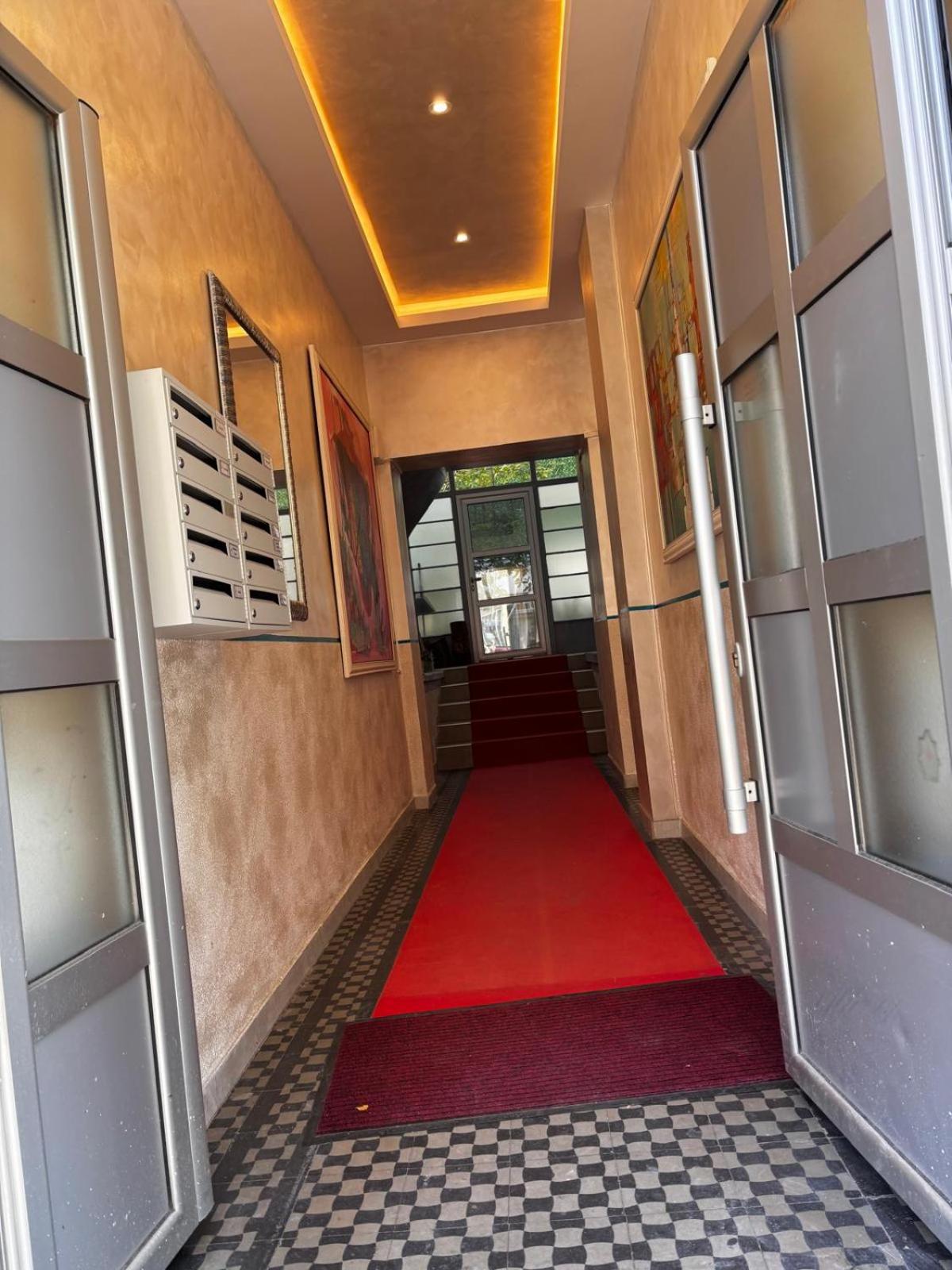 Apartment Viol