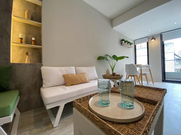 Estudio en Barrio River Olazabal y Conesa V