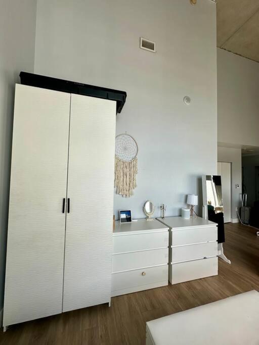 Downtown Penthouse & free metro in the buildingDowntown Penthouse & free metro in the building