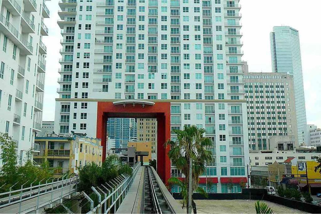Downtown Penthouse & free metro in the buildingDowntown Penthouse & free metro in the building