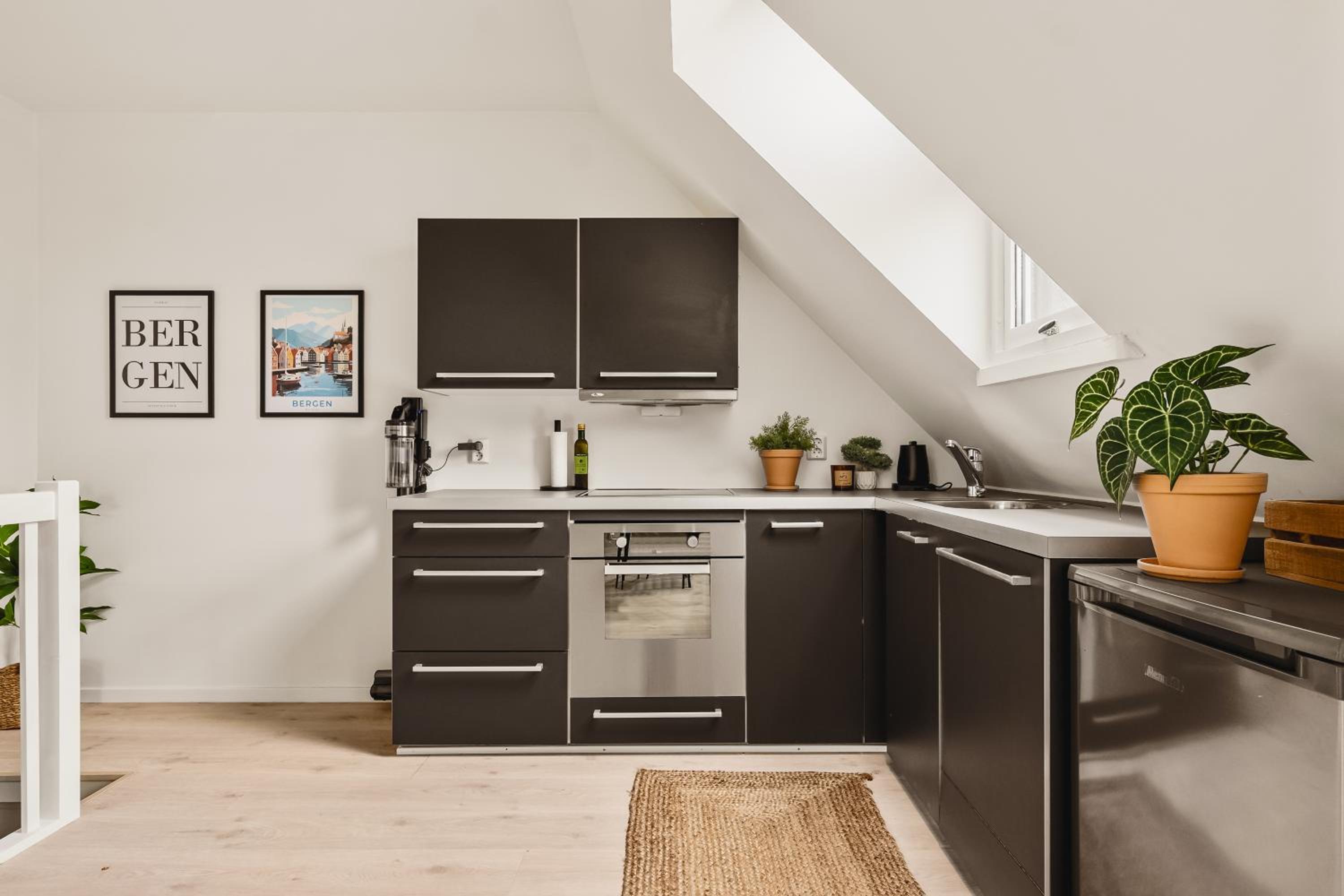 Bergen Vacations - Dinbnb Appartments l Traditional bergenshouse I Charming I Familiy - Property Image 2
