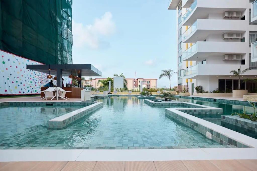 Luxury 1BR Apartment in Cantonments view 4
