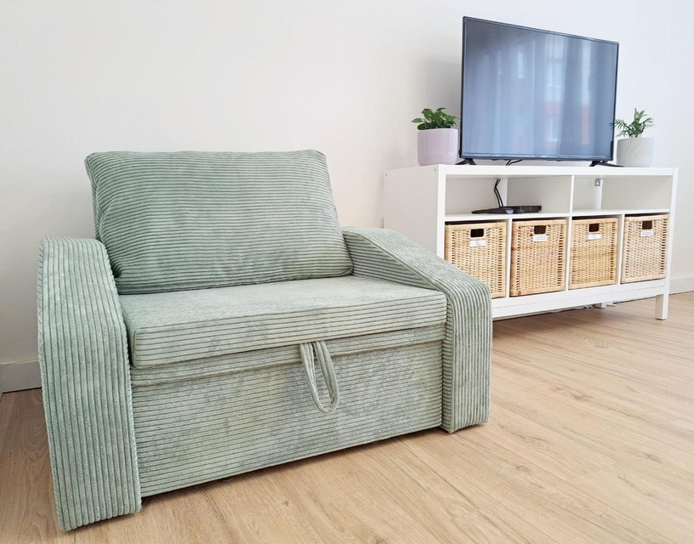 BEIGE Bed view 4