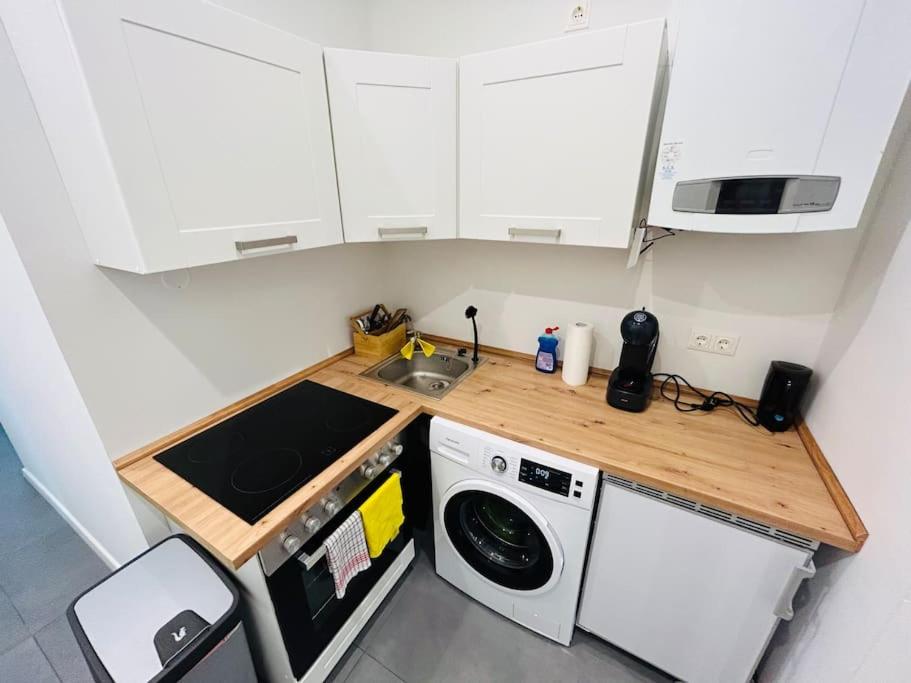 Sunny Central Premium Apartment