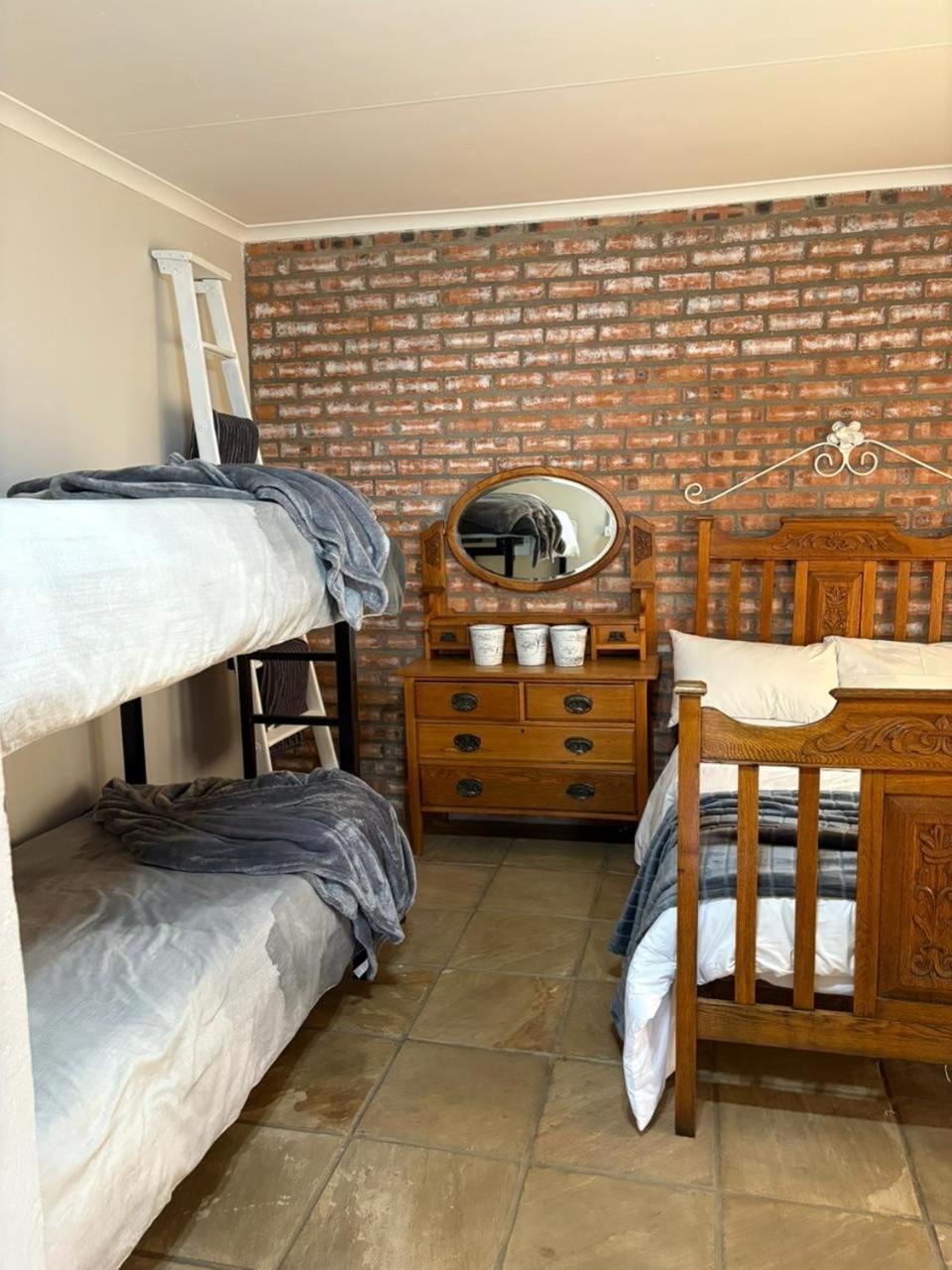 Oudam Overnight Accomodation