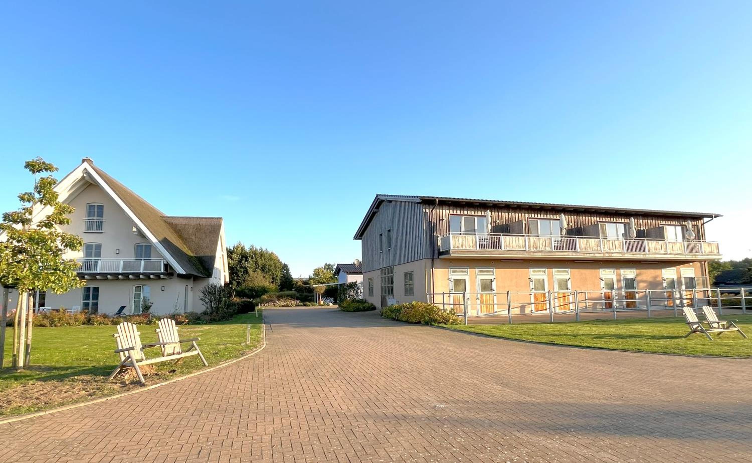 Lerchenhof Reestow - Ruhige Premium Apartments & Sauna
