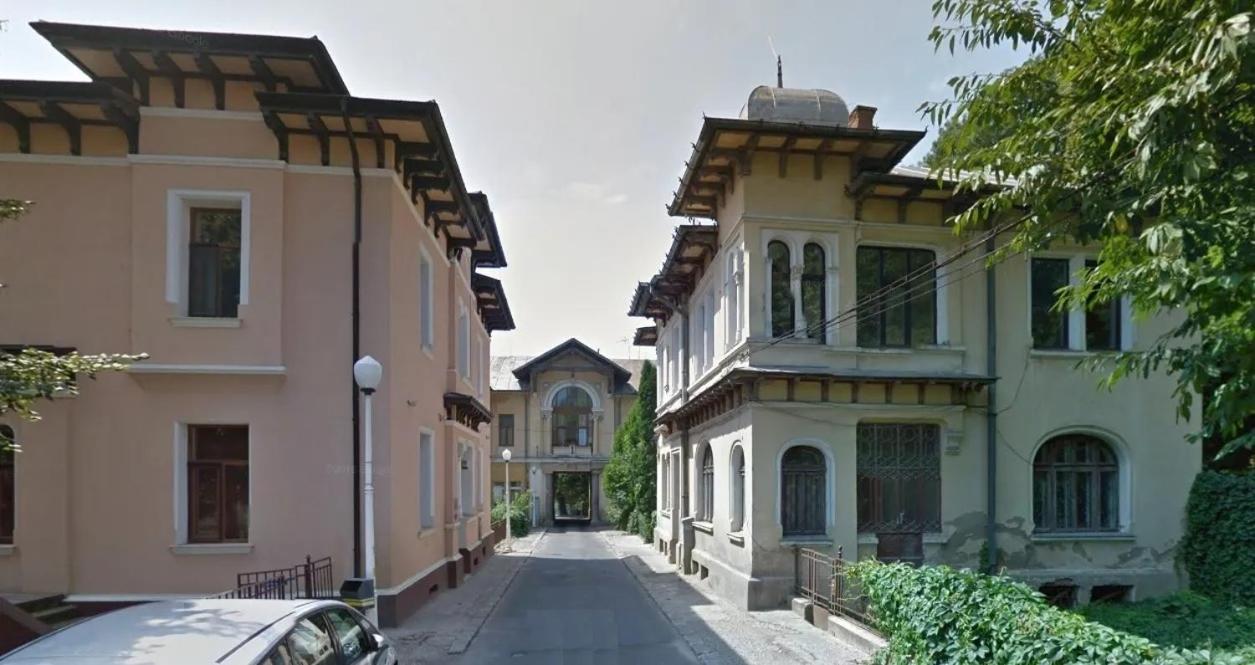 Casa cu Bolta