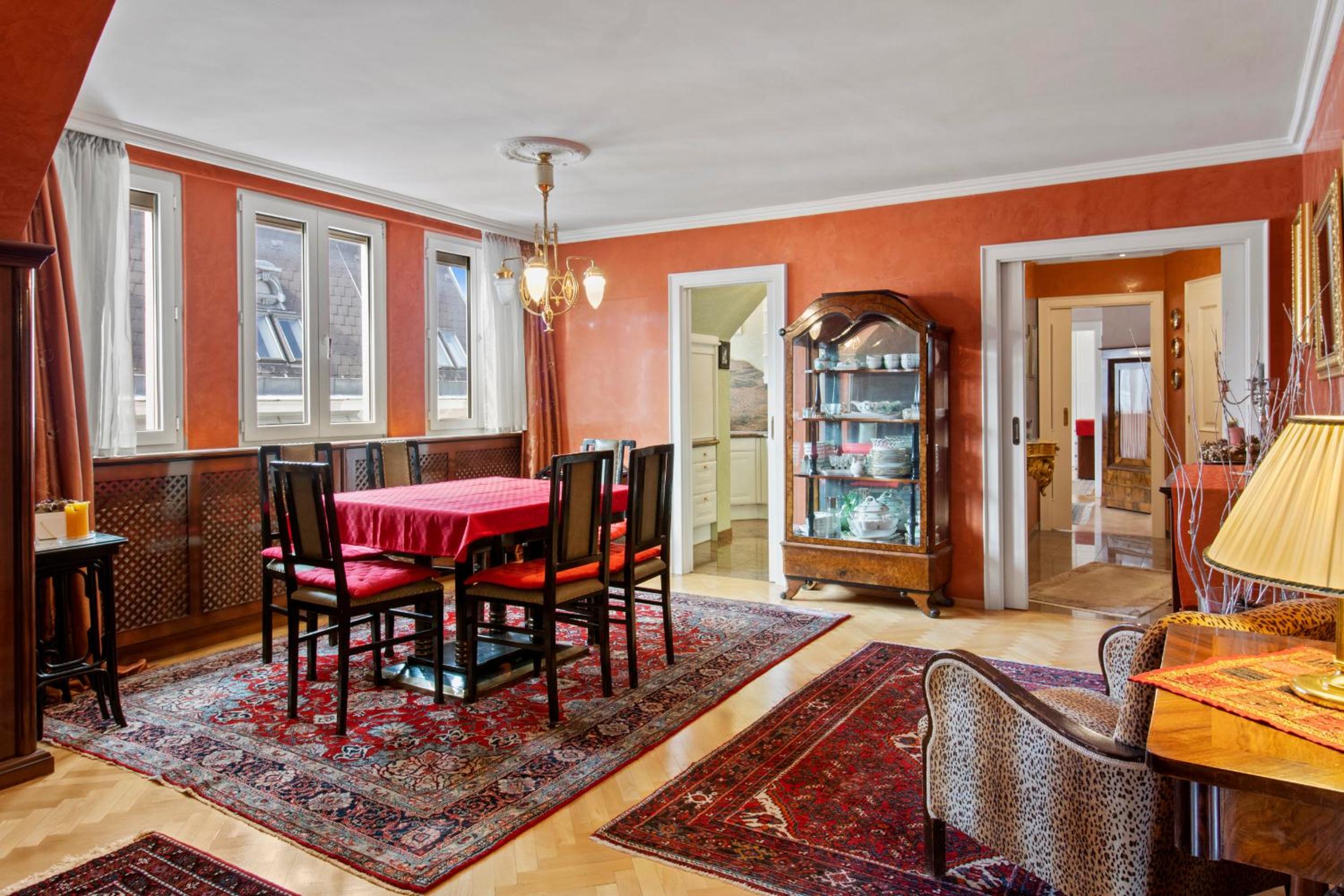 Penthouse with Stephen Cathedral View