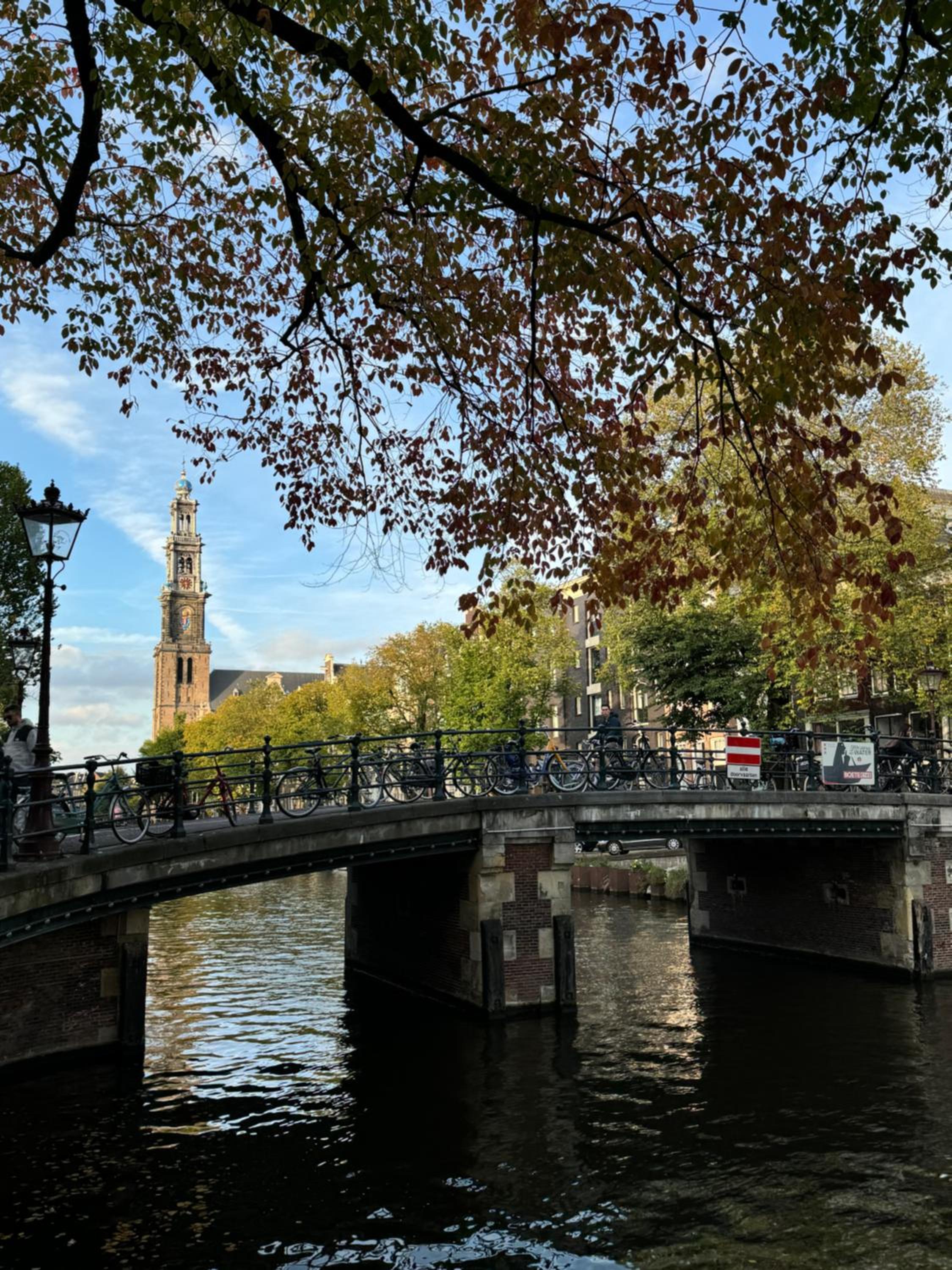 Décor Canal House