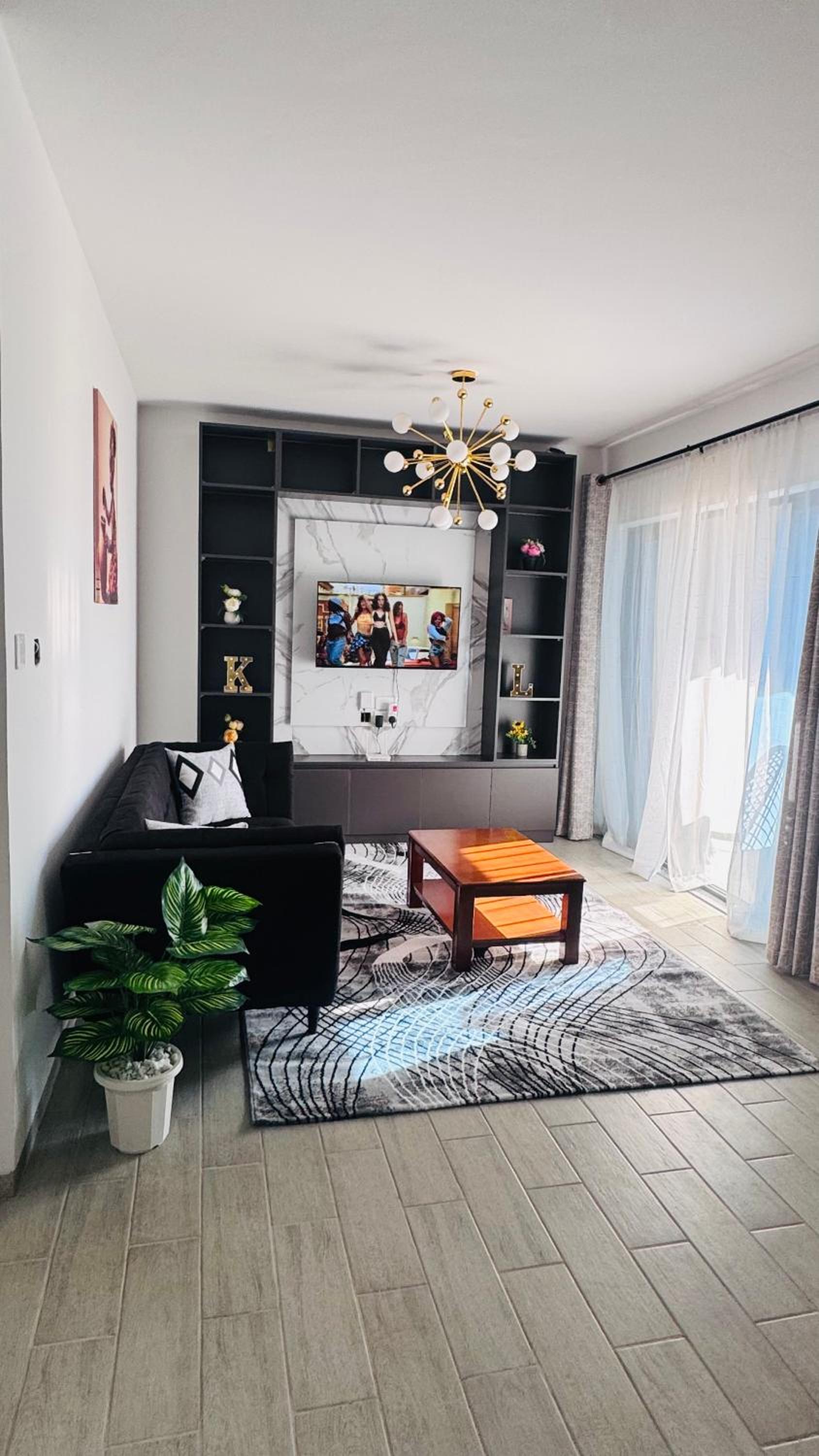 Lovely 1 bedroom apartment- lavington view 5