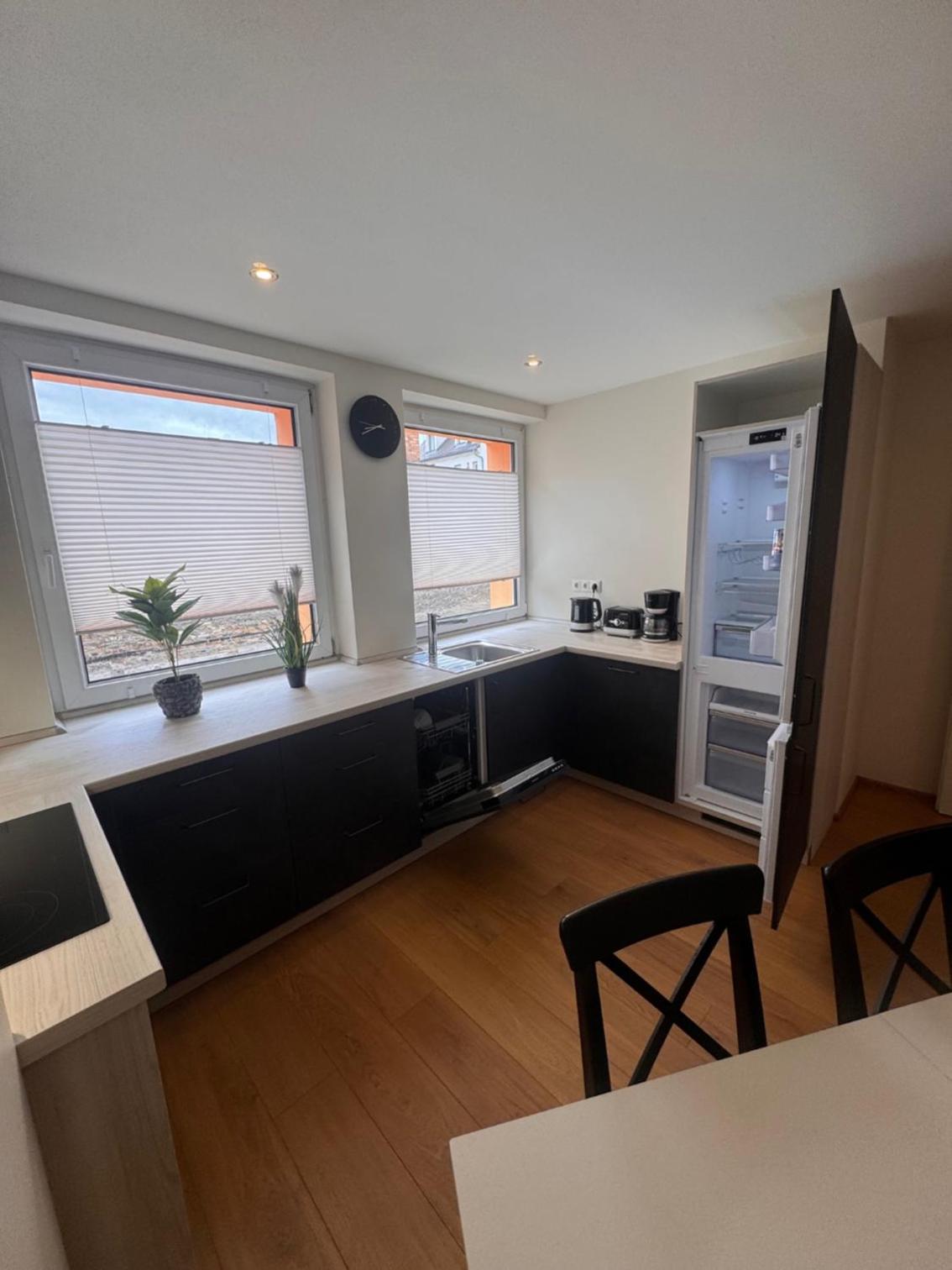 Oneo-Plaza-Apartments