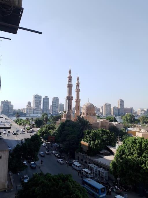 center of Cairo, Nile view, front of medical college