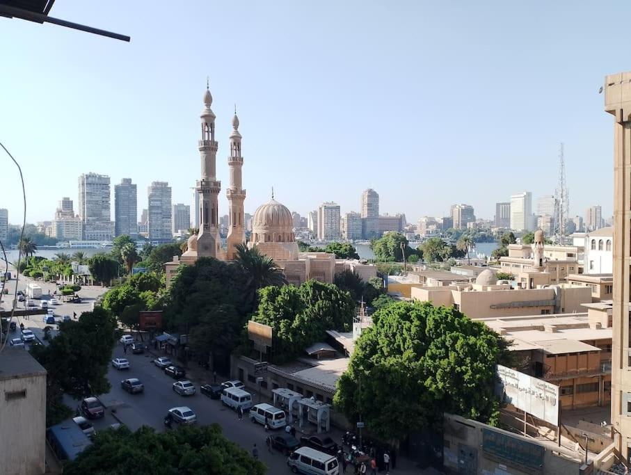 center of Cairo, Nile view, front of medical college