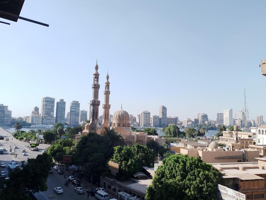 center of Cairo, Nile view, front of medical college